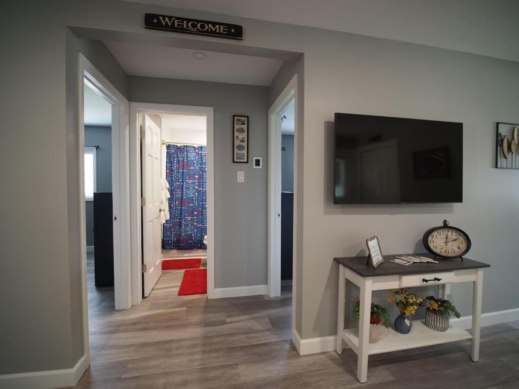 Three-Bedroom Apartment photo 1