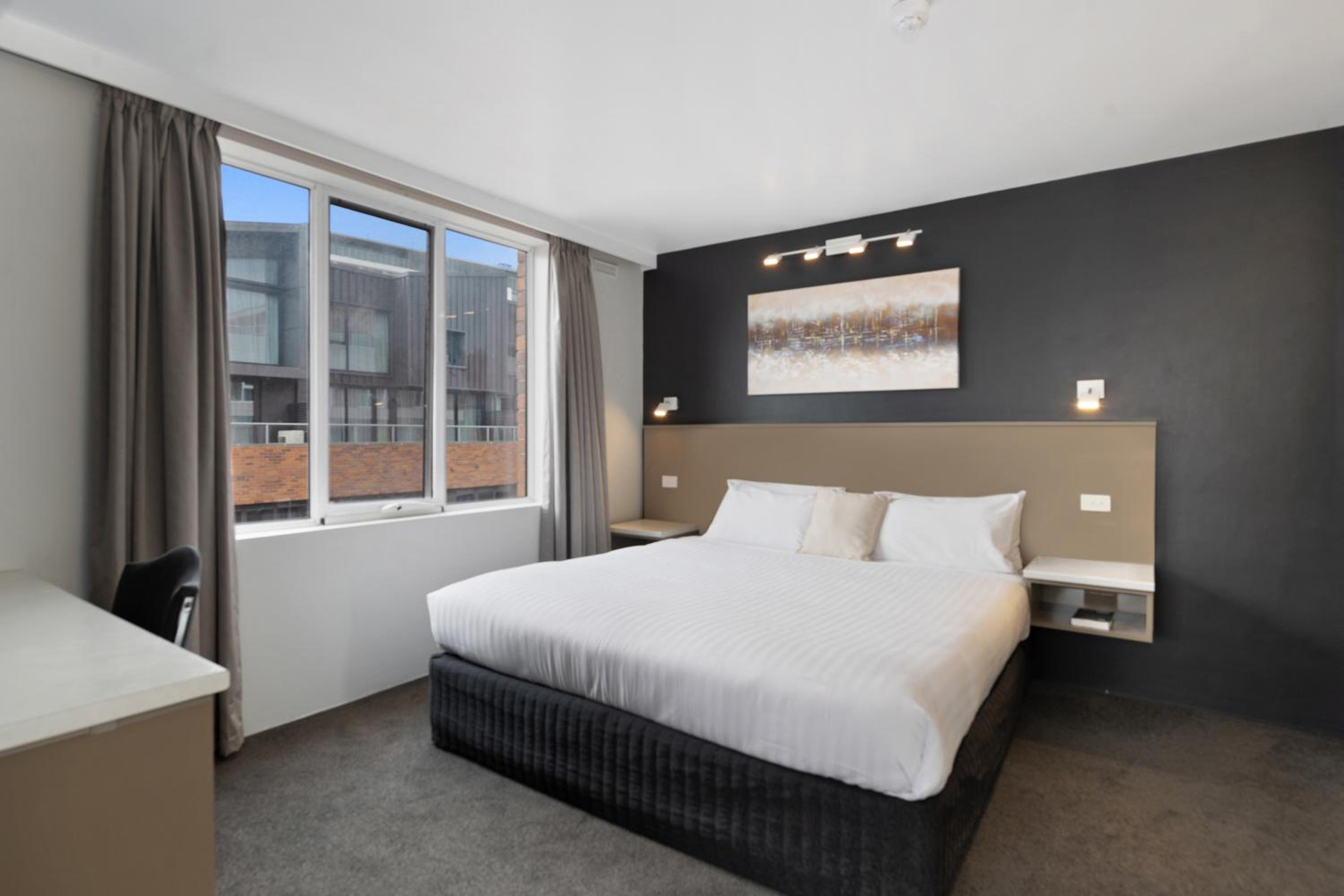 Suite with Spa Bath - Photo 1