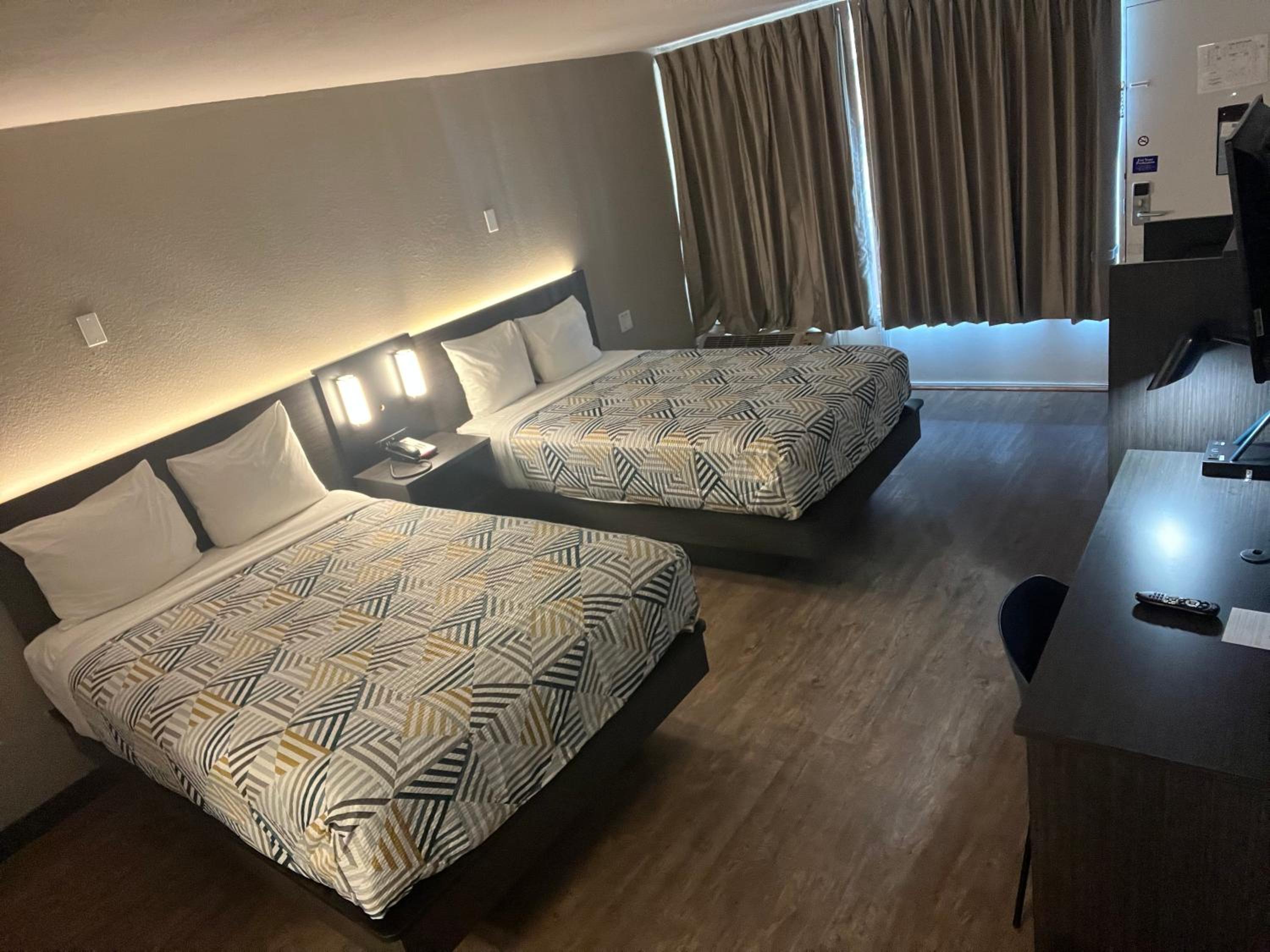Deluxe Quadruple Room - Non-Smoking - Photo 11