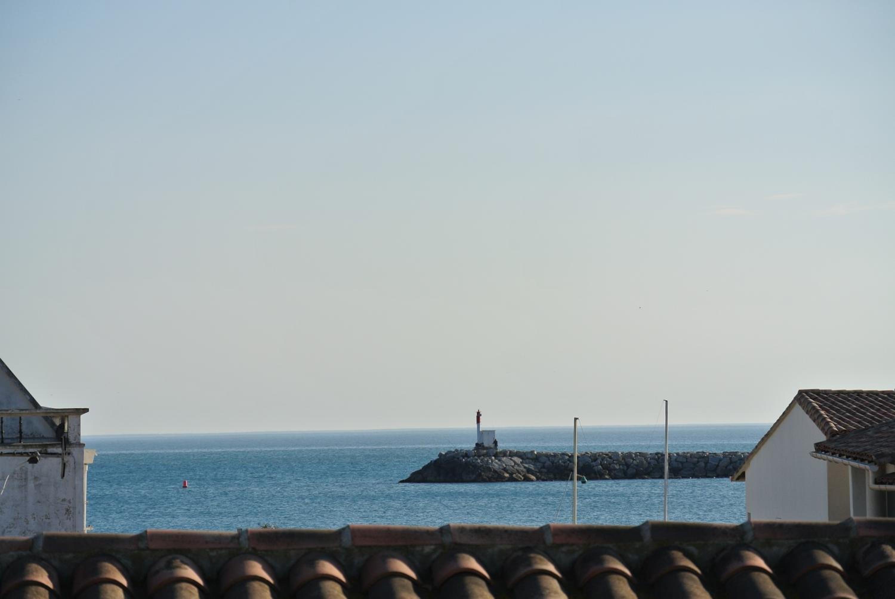 Comfort Double Room with Terrace or Balcony - Partial sea view - Photo 9