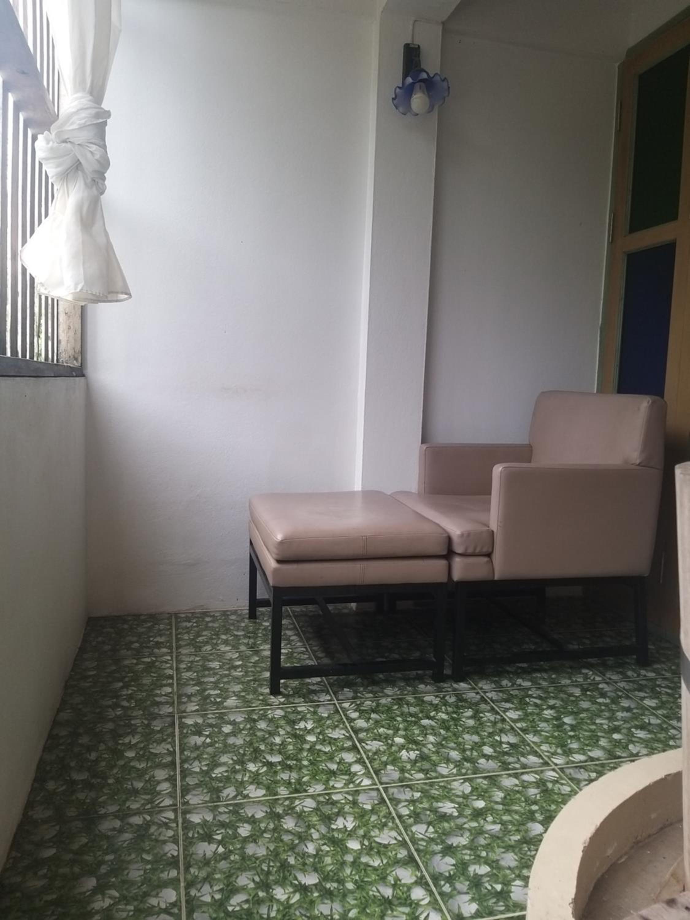 Family Room - Photo 3