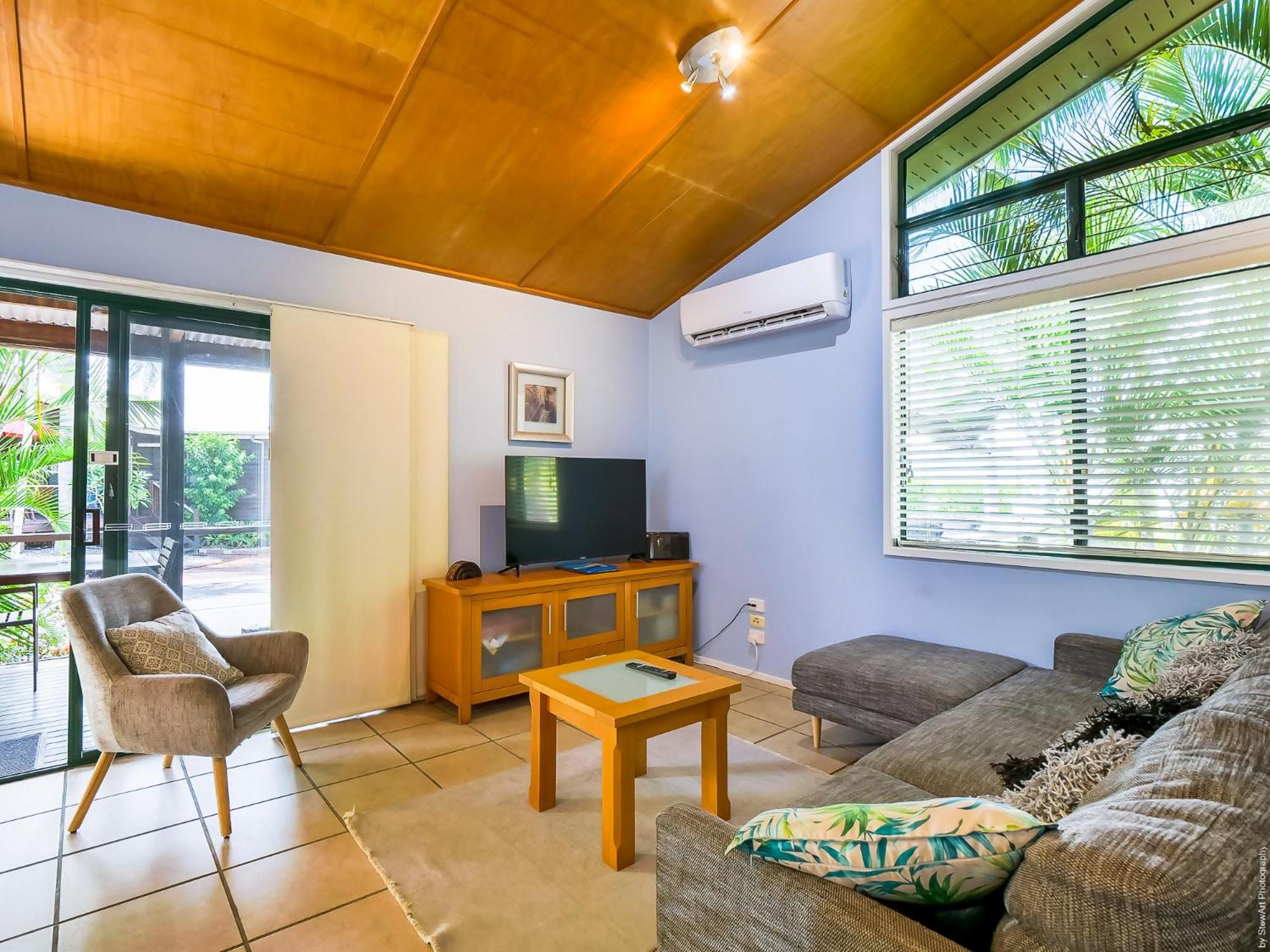 Two-Bedroom Villa - Pet-Friendly  - Photo 14
