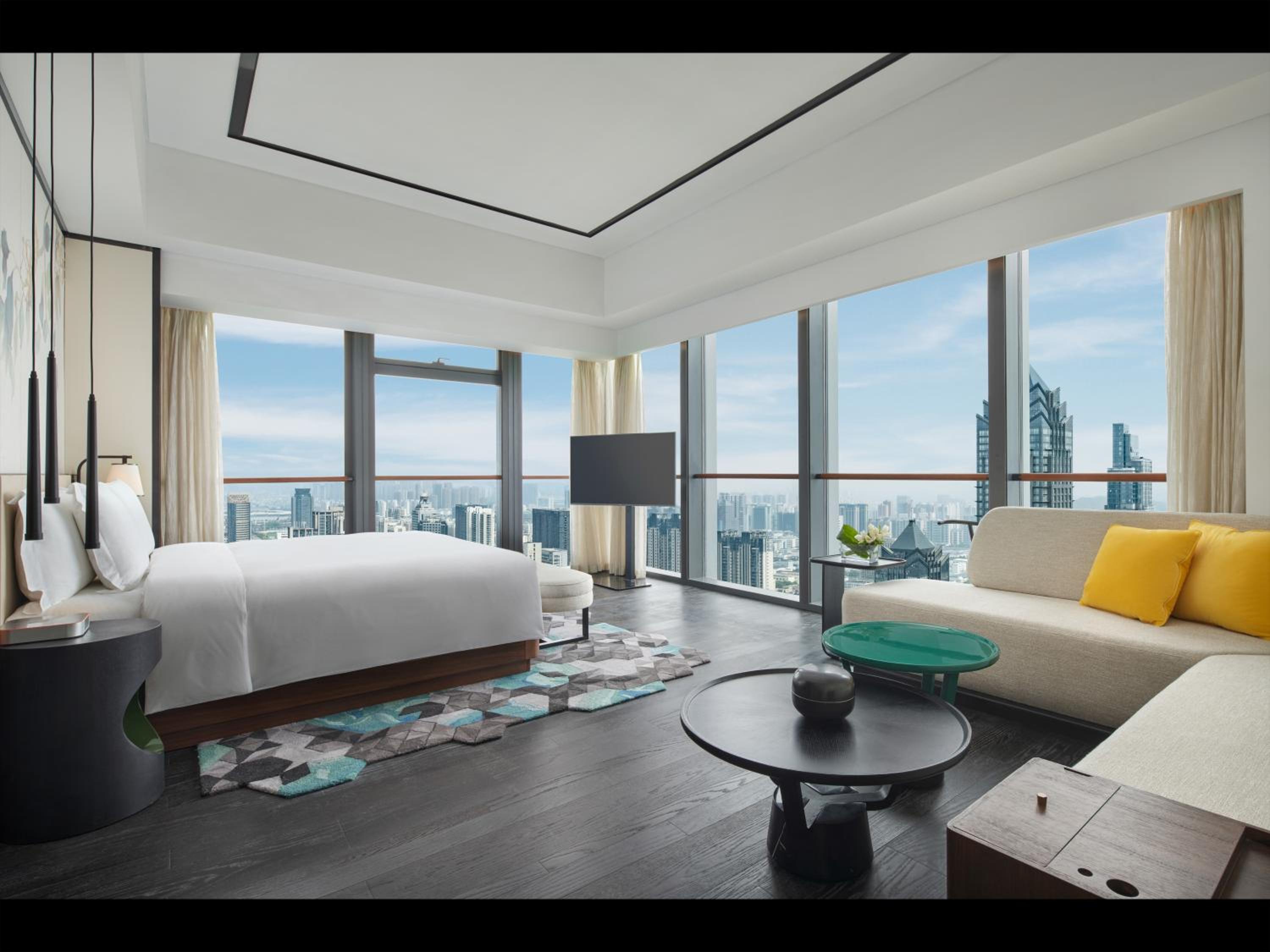 King Suite - Photo 1