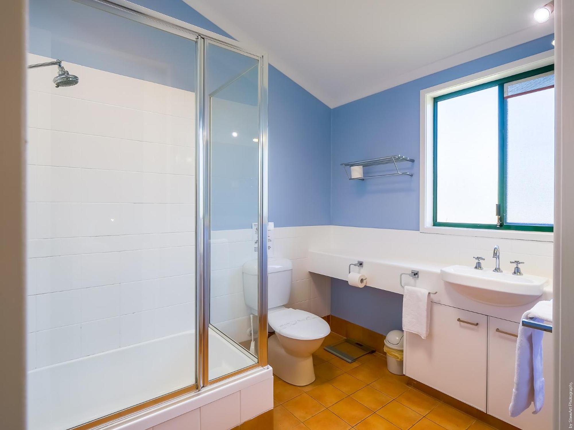 Two-Bedroom Villa - Pet-Friendly  - Photo 12