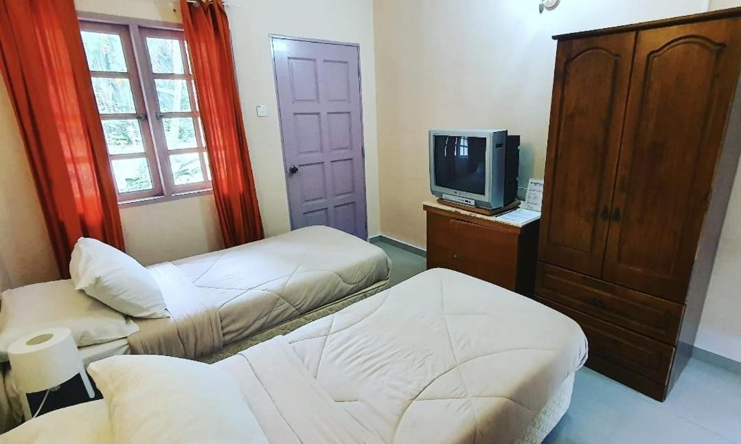 Standard Twin Room photo 2