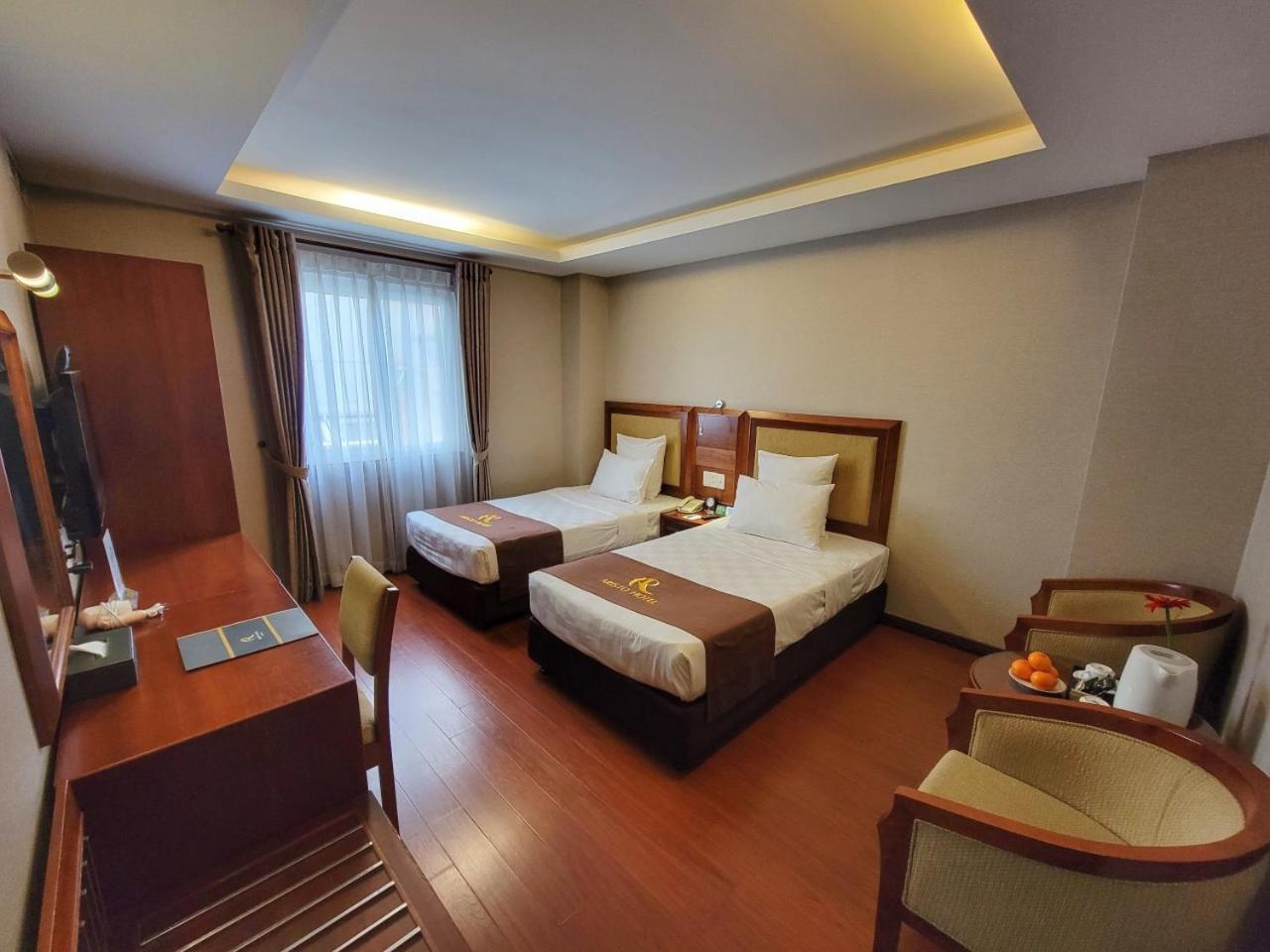 Premier Twin Room (Free Mini-bar) photo 1