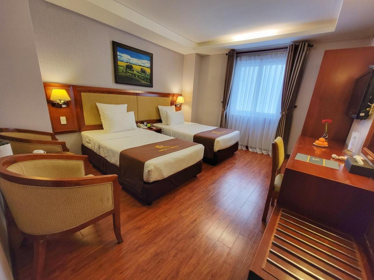Premier Twin Room (Free Mini-bar) photo 2