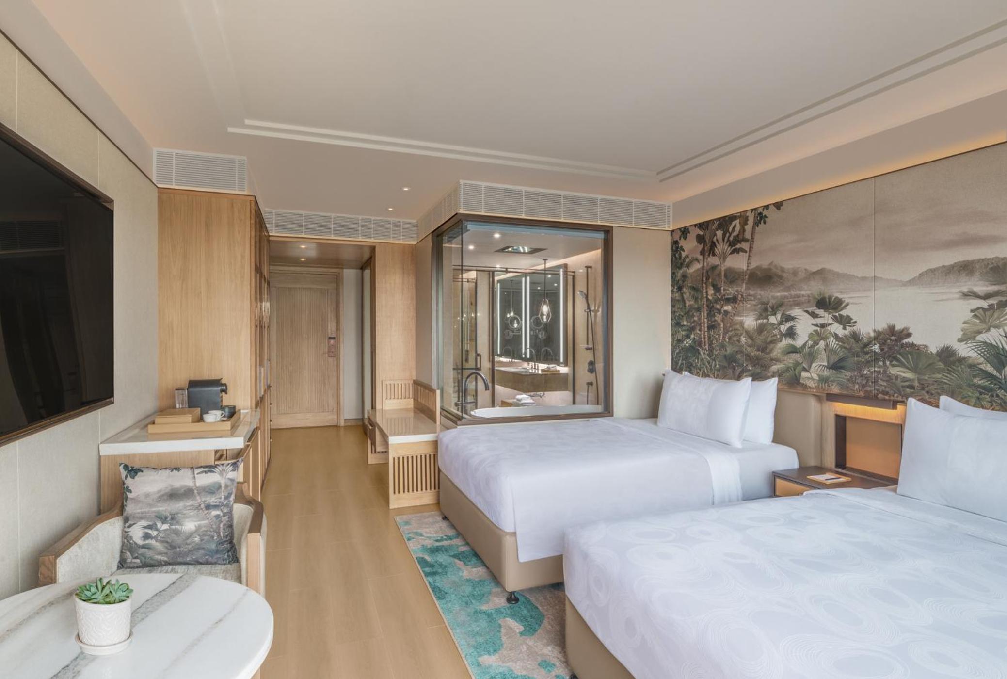 Luxury Tropical Twin Room with Balcony and Forest View - Photo 7