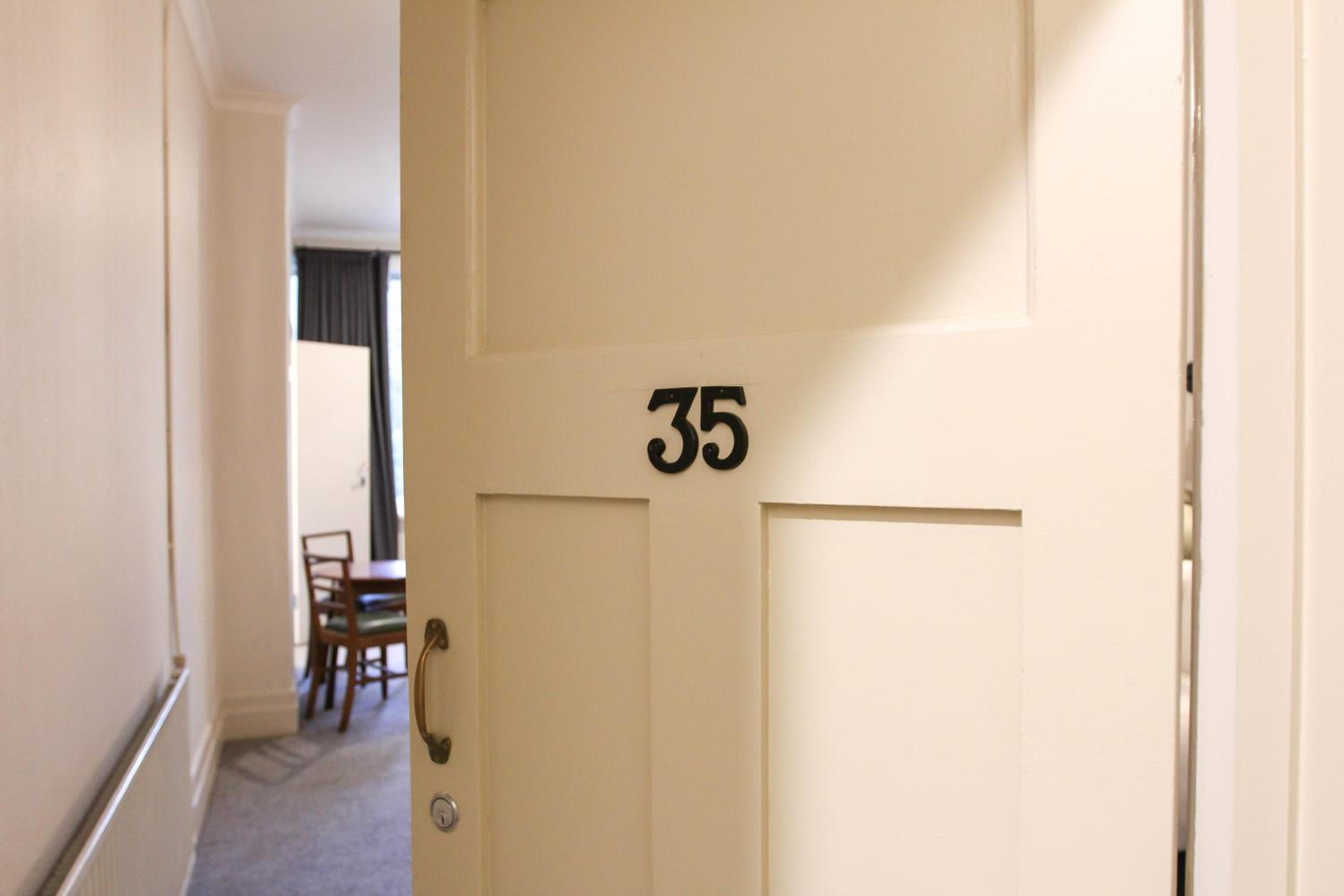 Double or Twin Room with Mountain View