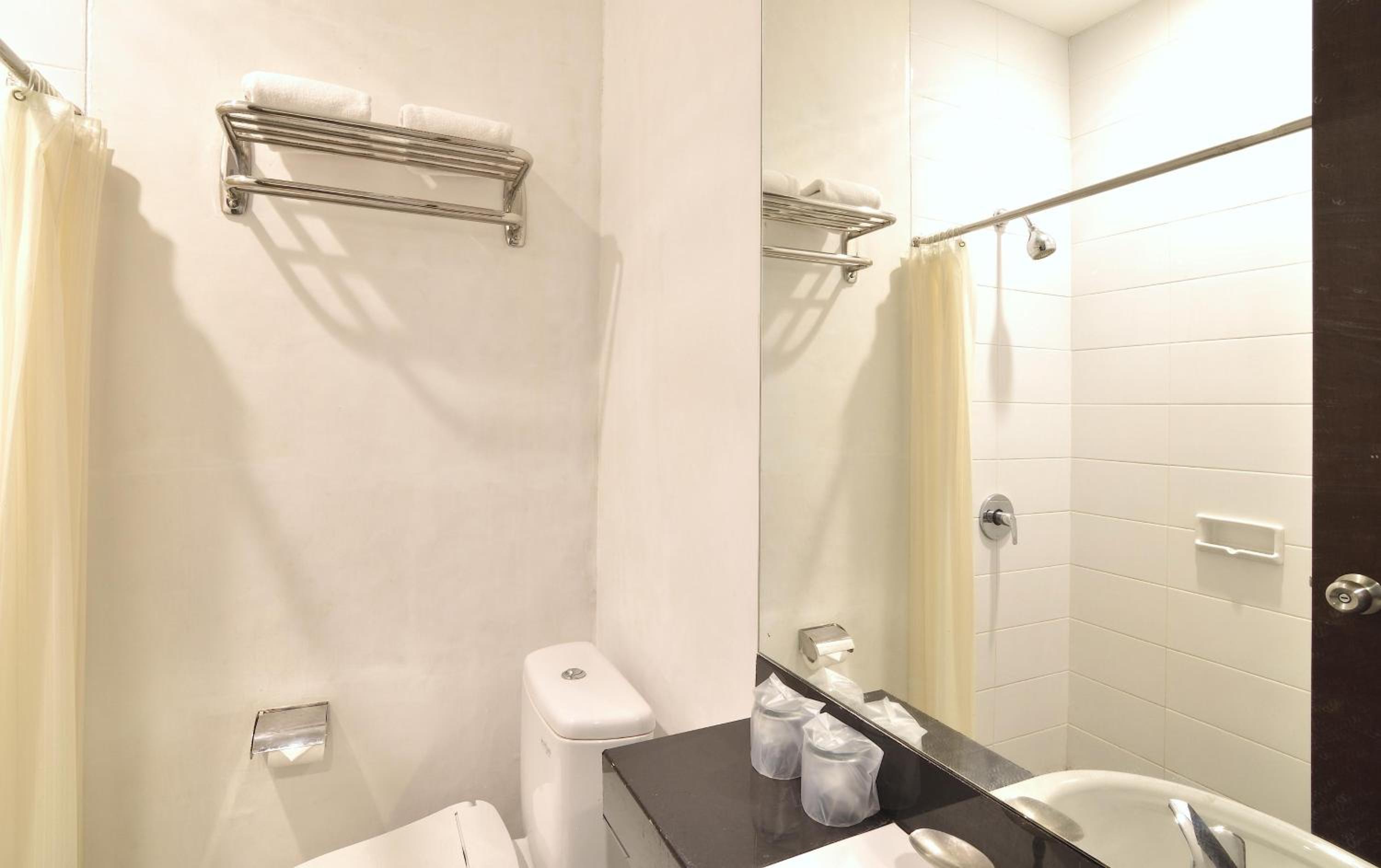 Double or Twin Room photo 3