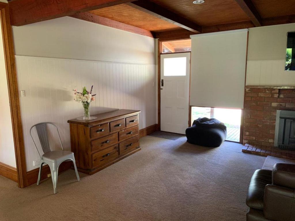 Family Room photo 3