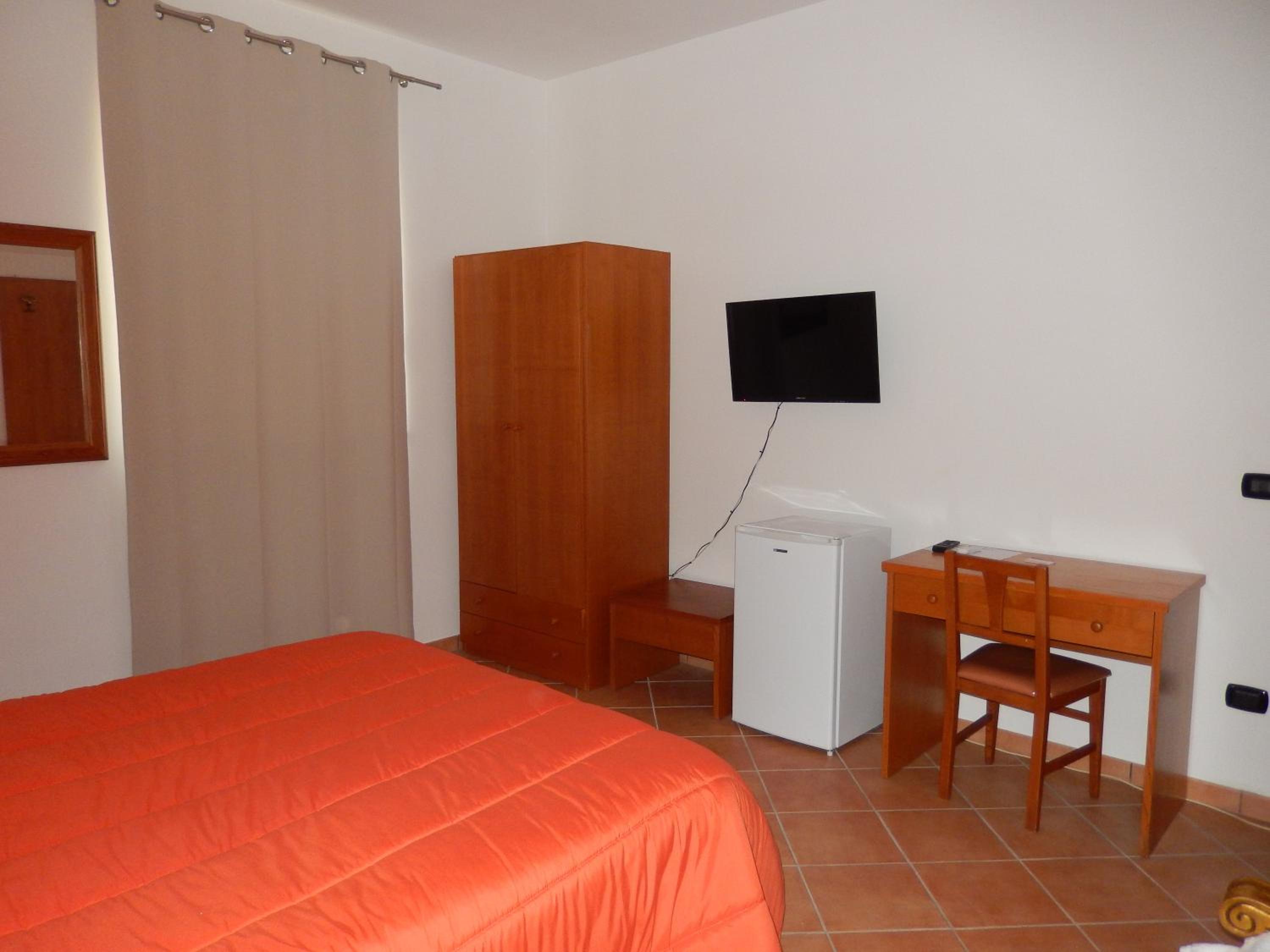 Double Room With Private Internal Bathroom photo 3