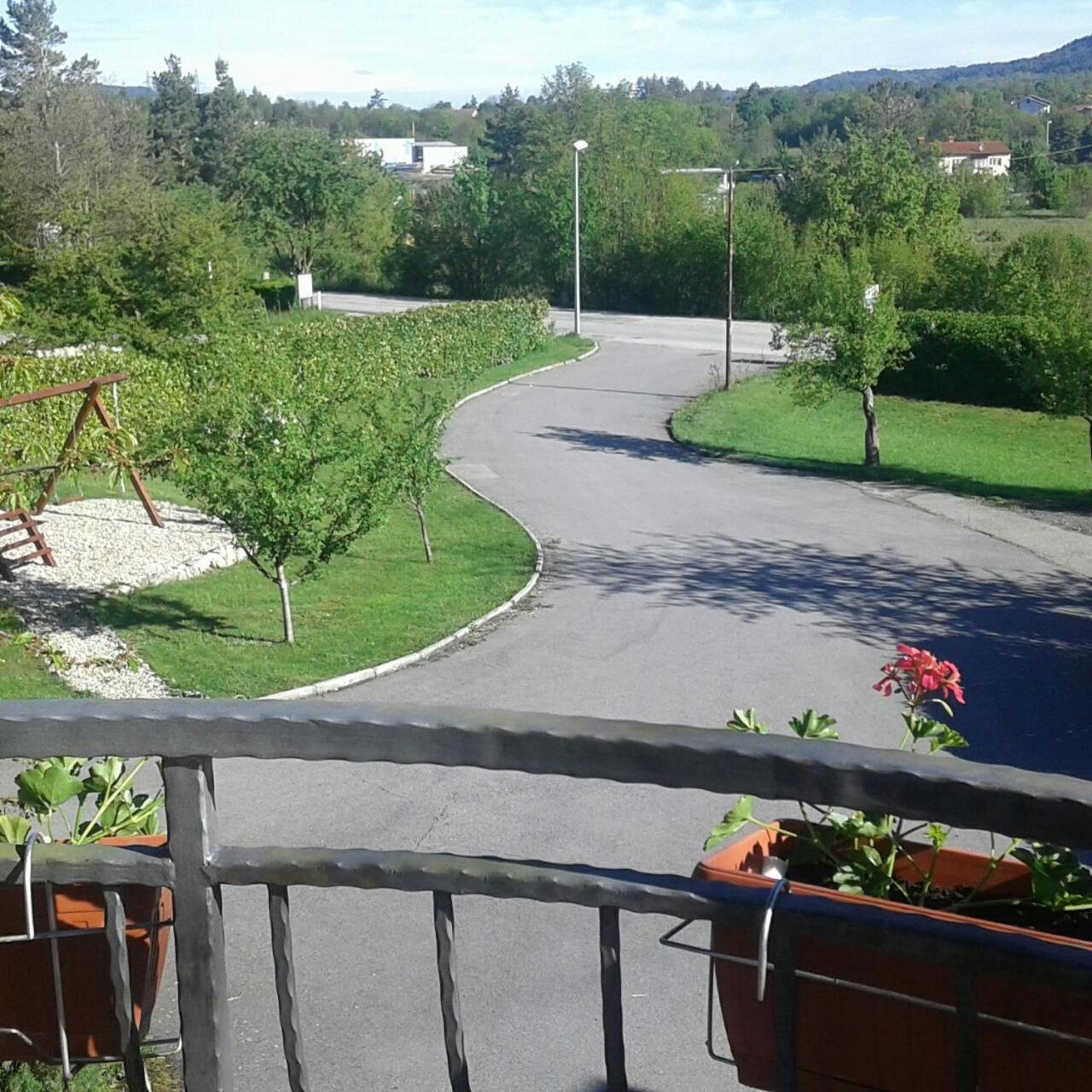 Standard Double or Twin Room with Balcony - Photo 14