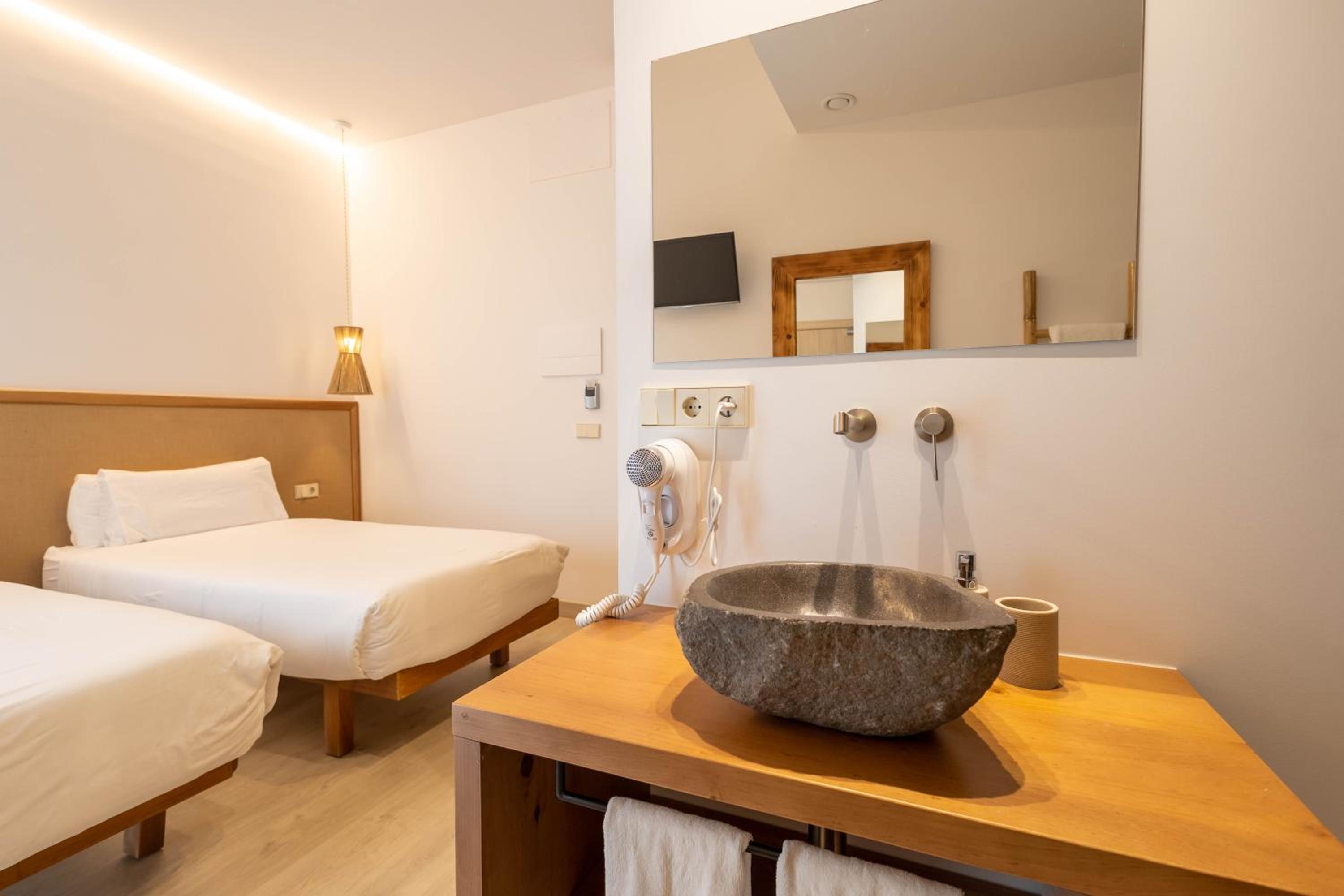 Single Room photo 3