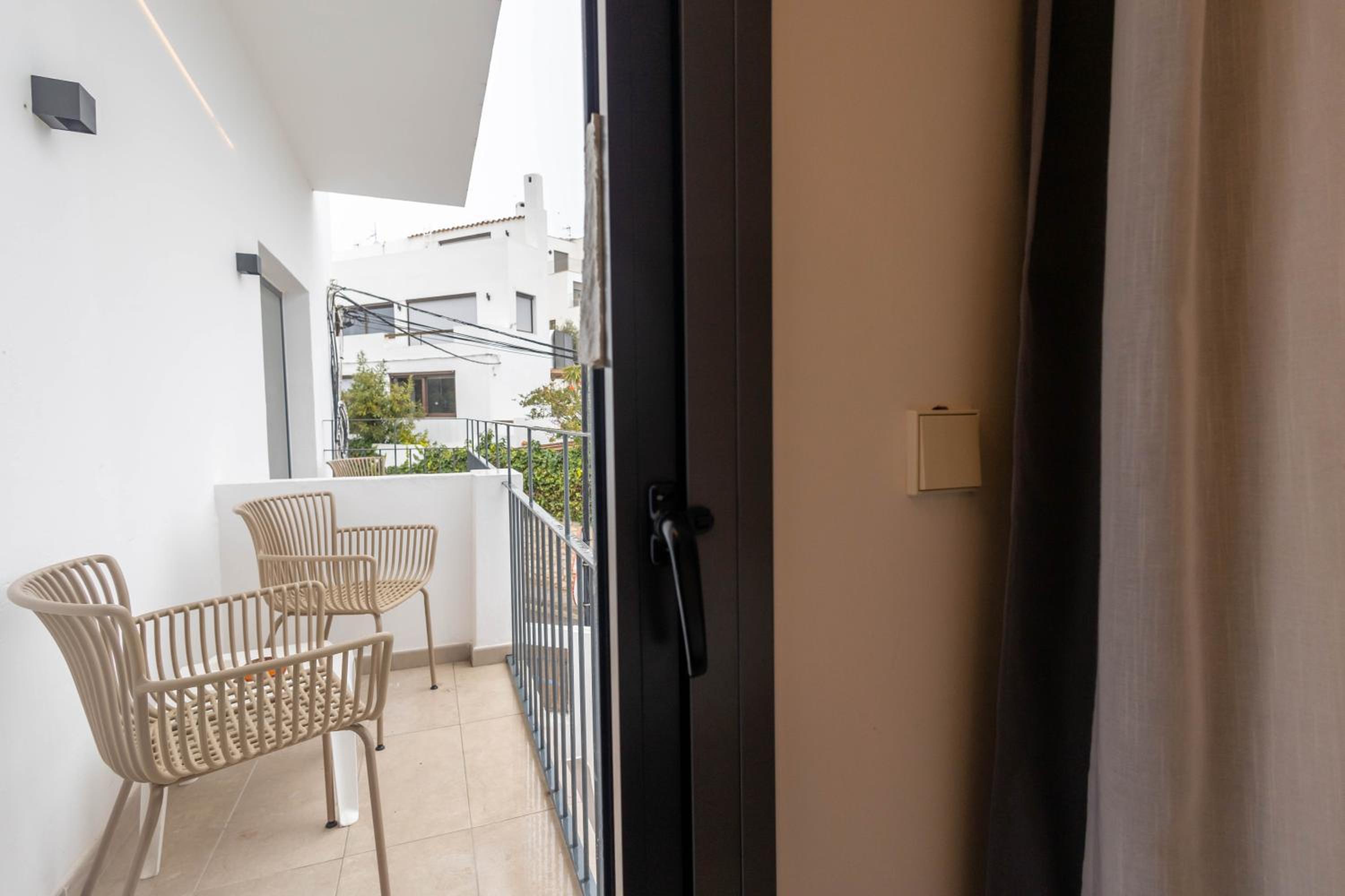 Premium Room with Balcony photo 2