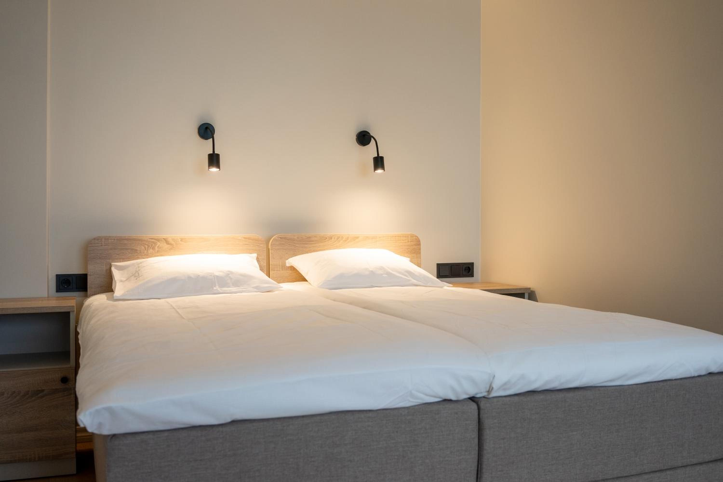 Double Room with Private Bathroom photo 2