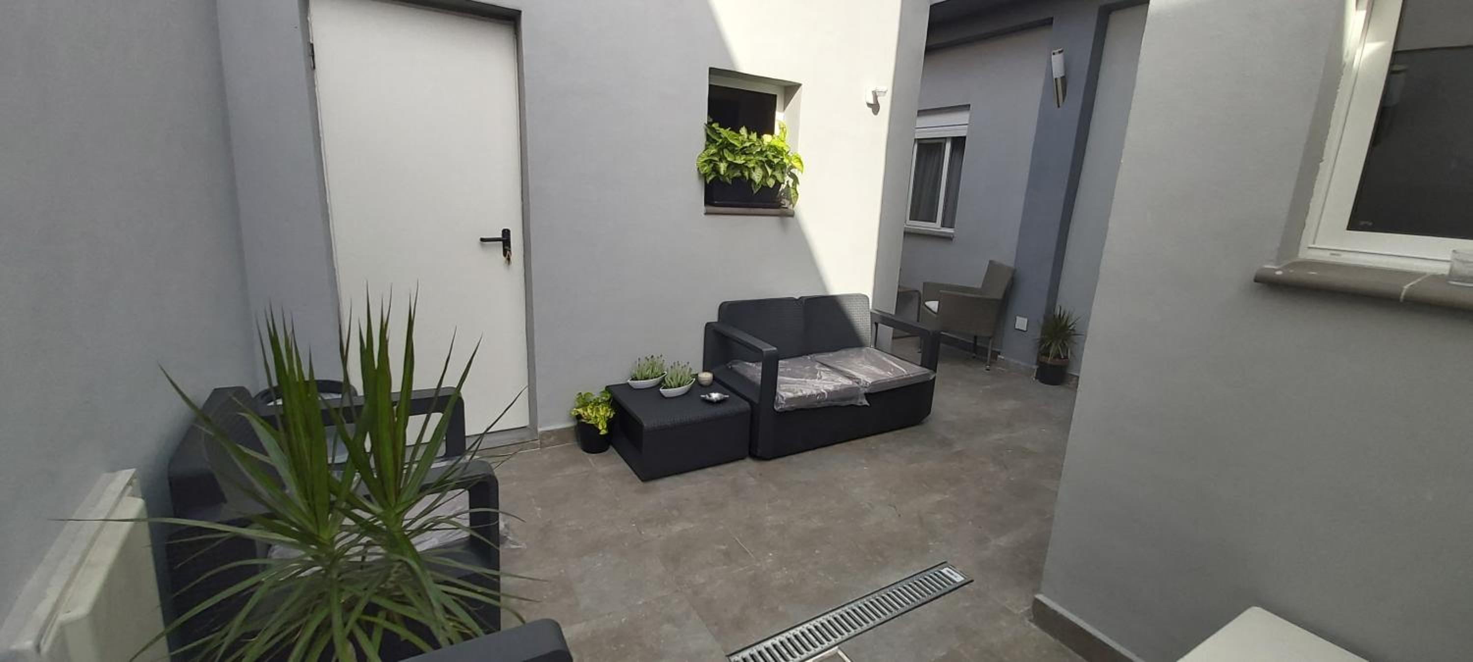 Standard Double Room - Photo 14