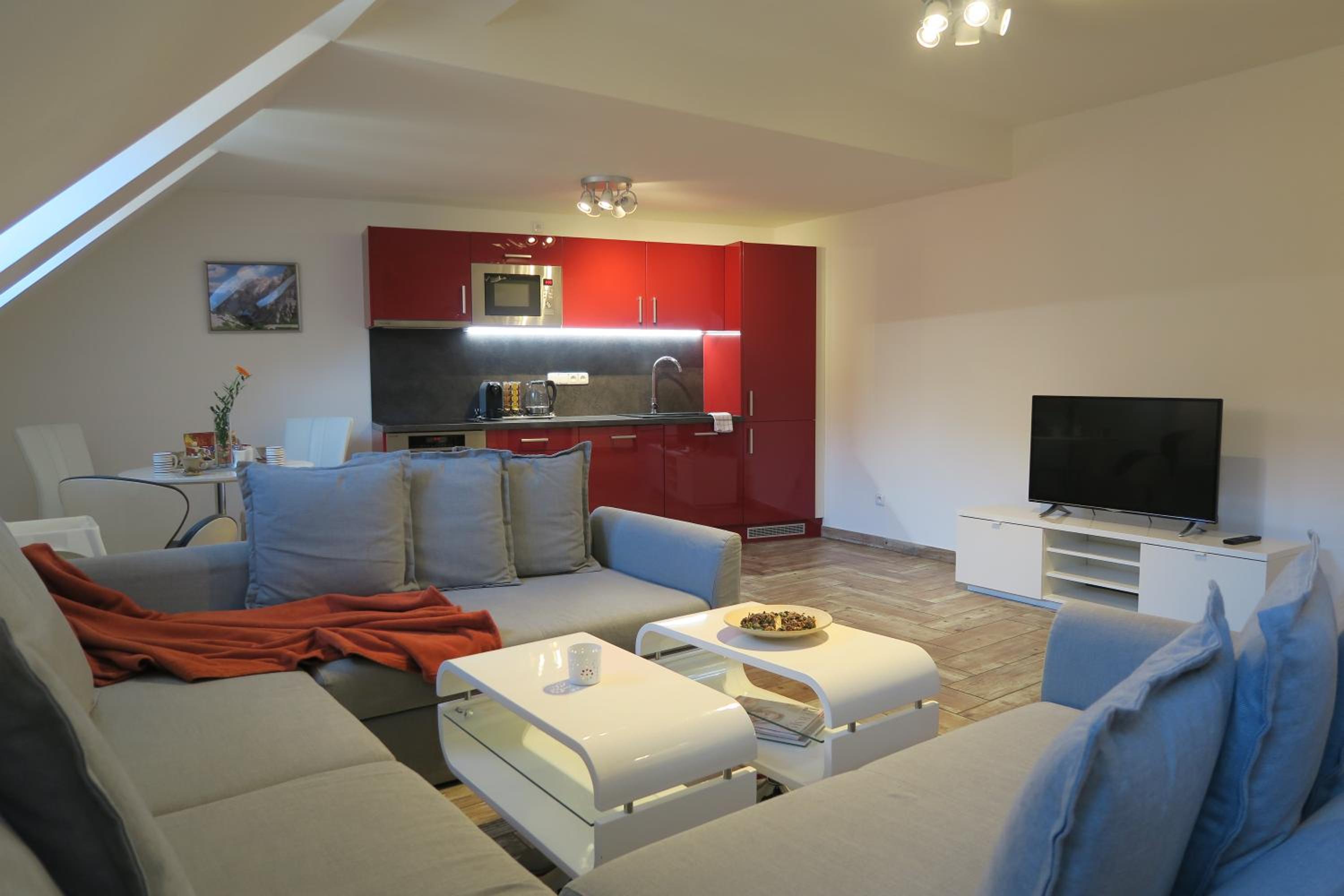 Apartment photo 1