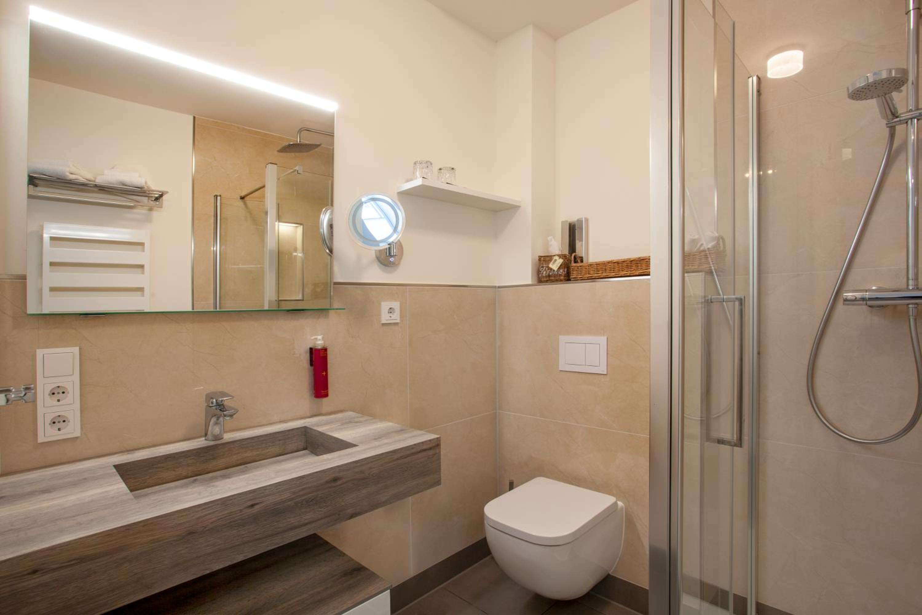 GREET Premium Room photo 2