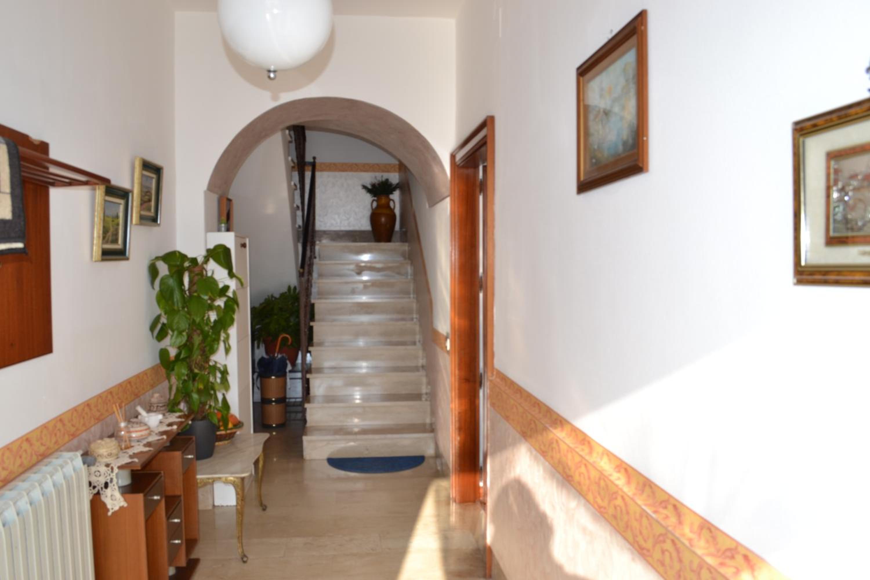 Apartment - Photo 32