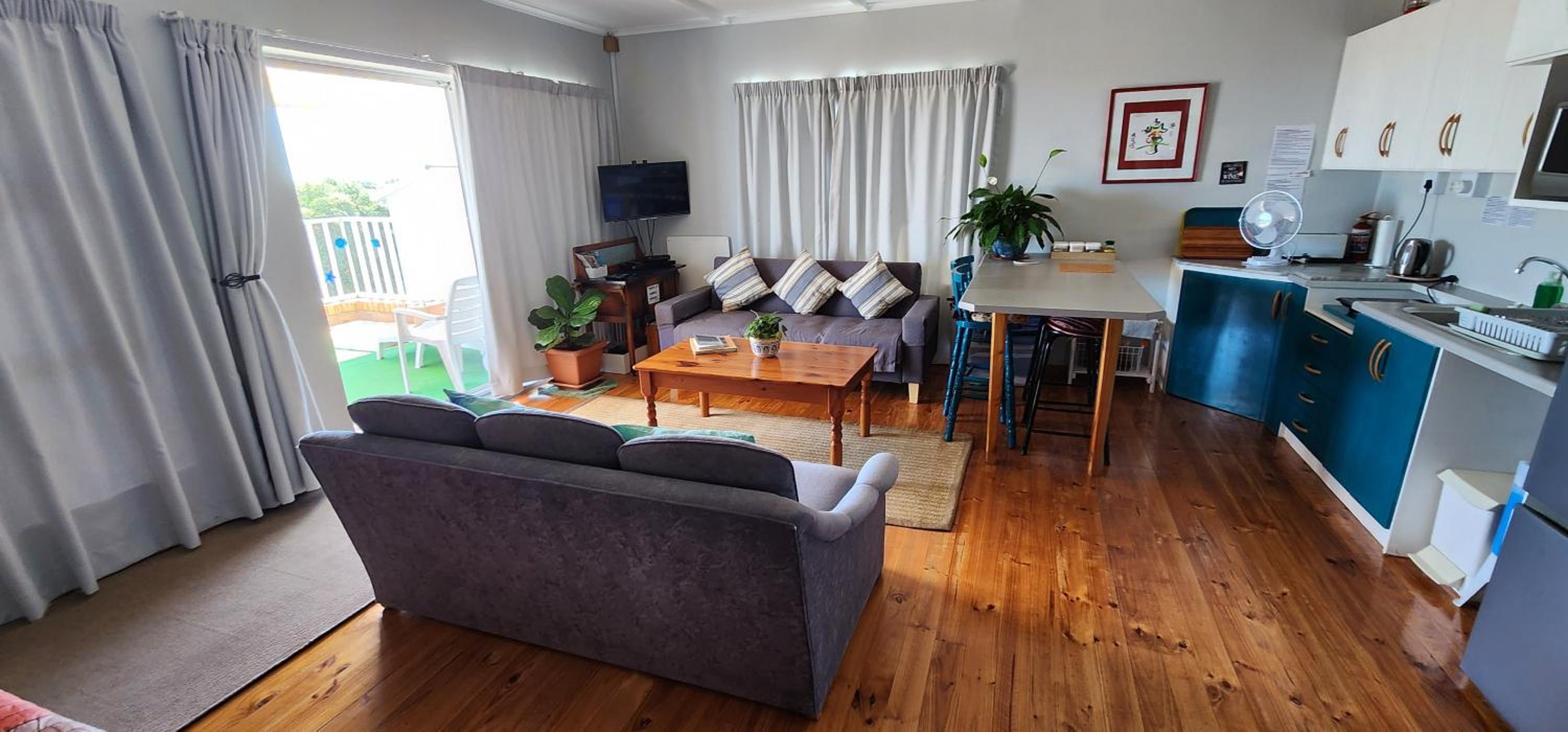 Apartment with Balcony - Photo 1