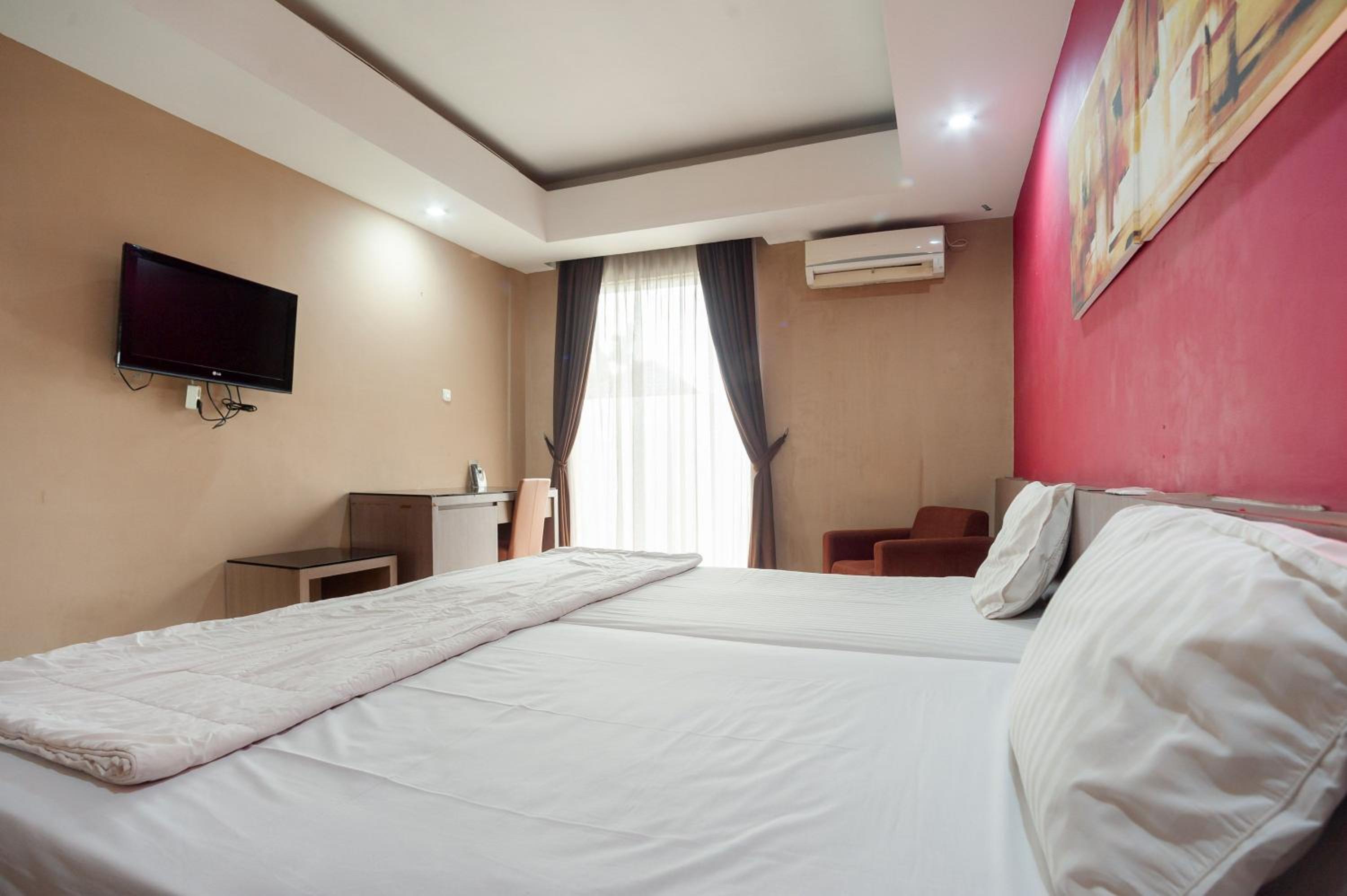 Economy Double Room photo 3