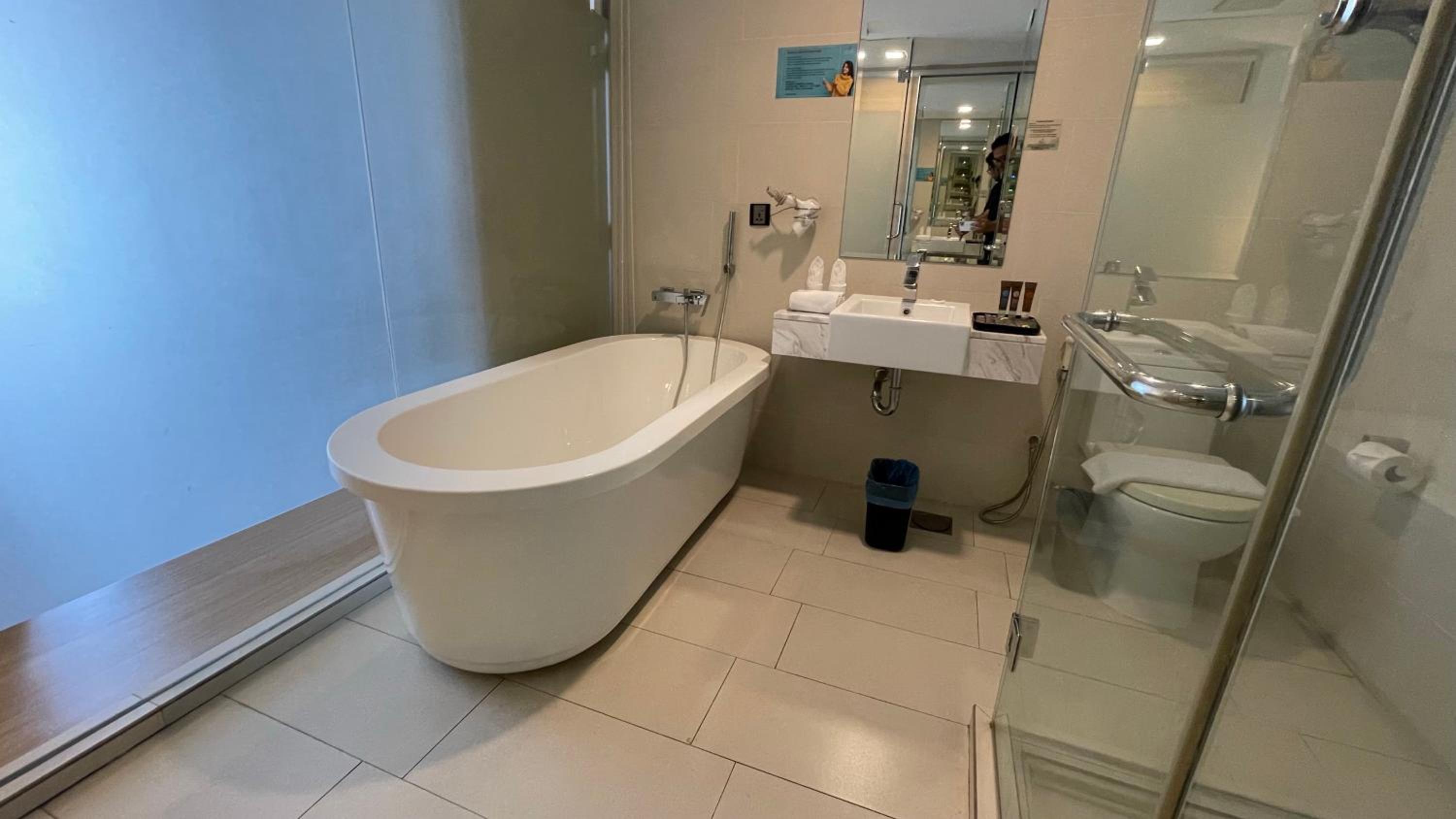 Straits Suite
