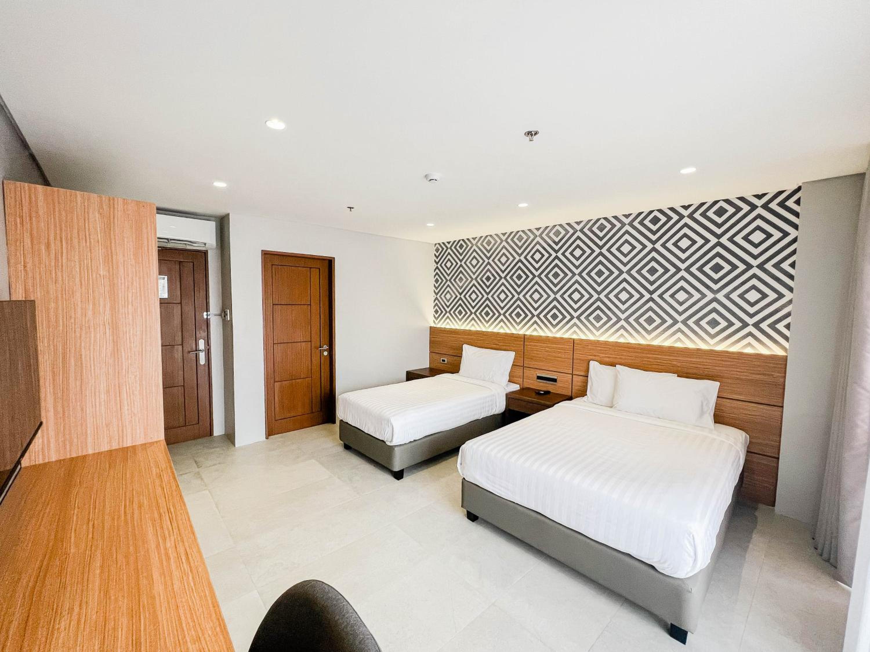 Superior Twin Room - Photo 4