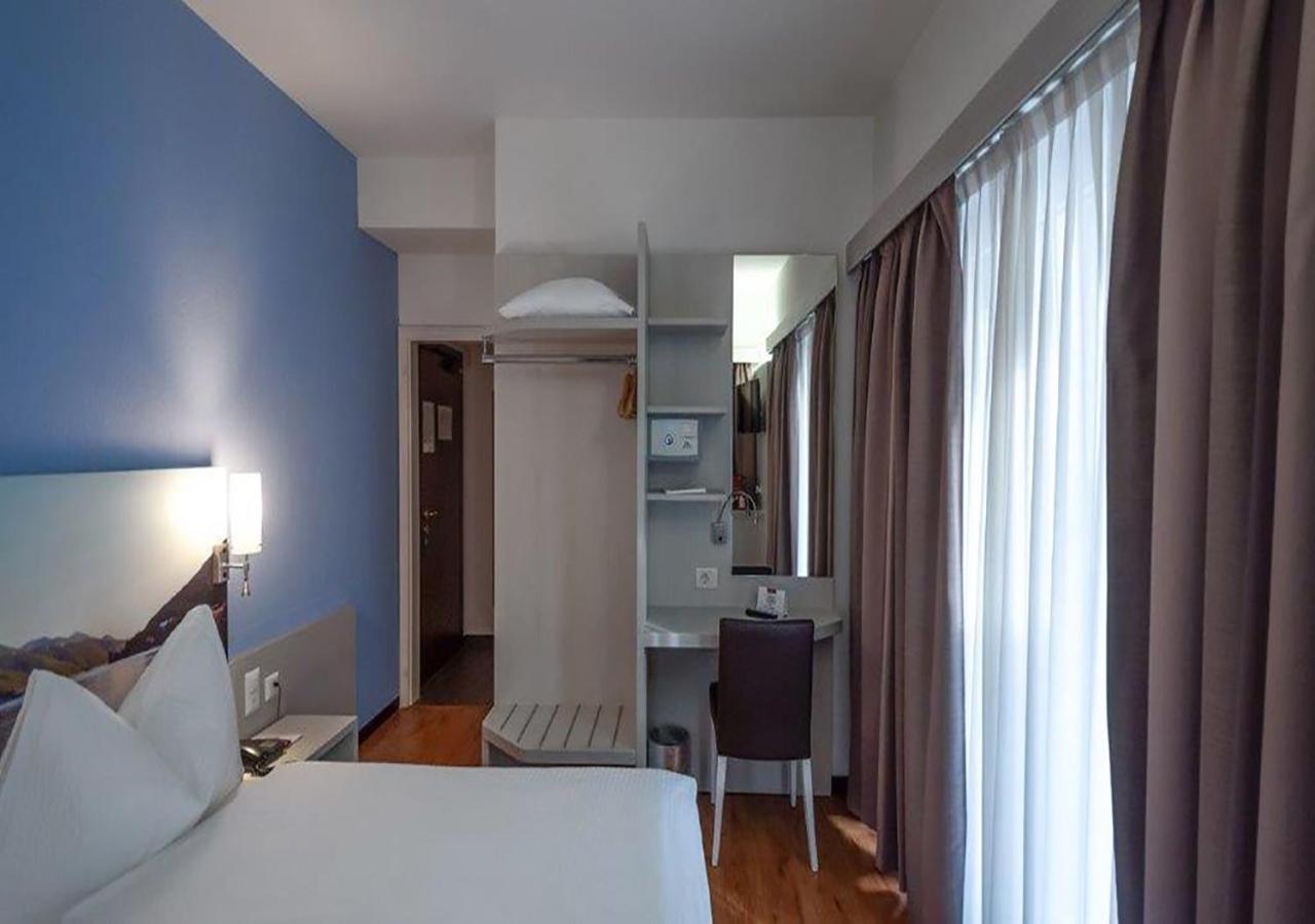 Comfort Double Room with Balcony - Photo 2