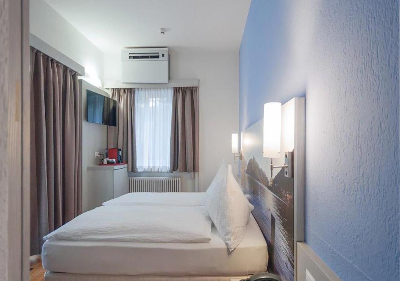Comfort Double Room with Balcony - Photo 3