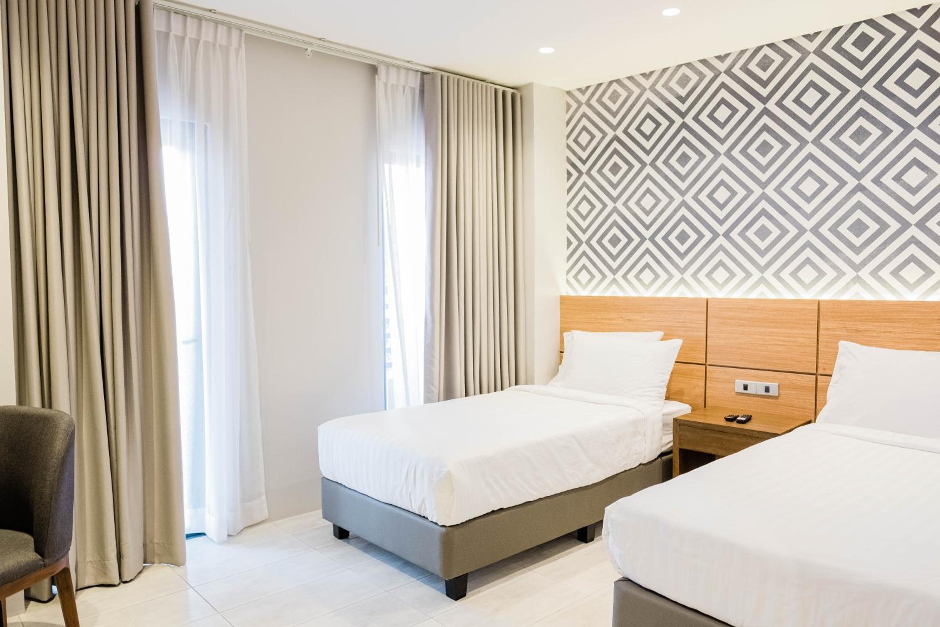 Deluxe Twin Room - Photo 1