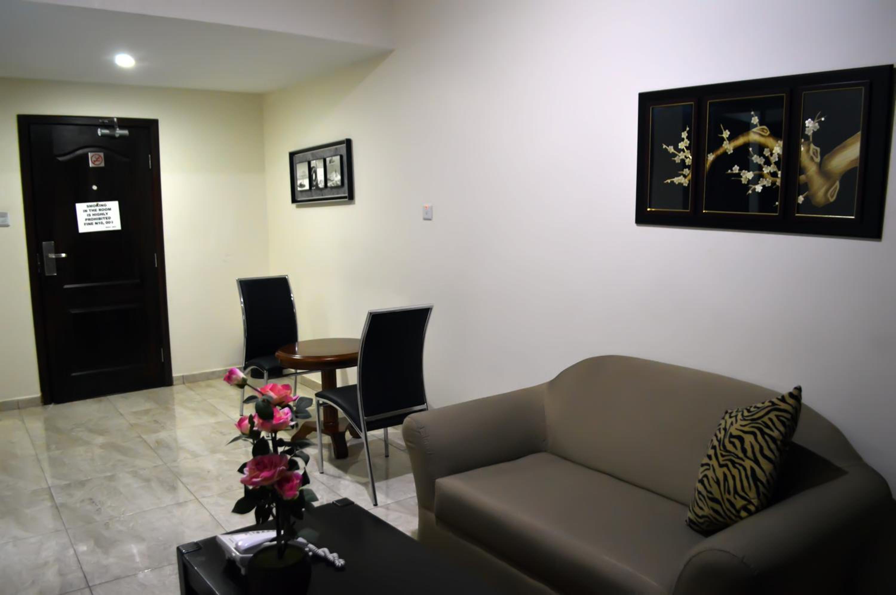 Suite with Spa Bath photo 3