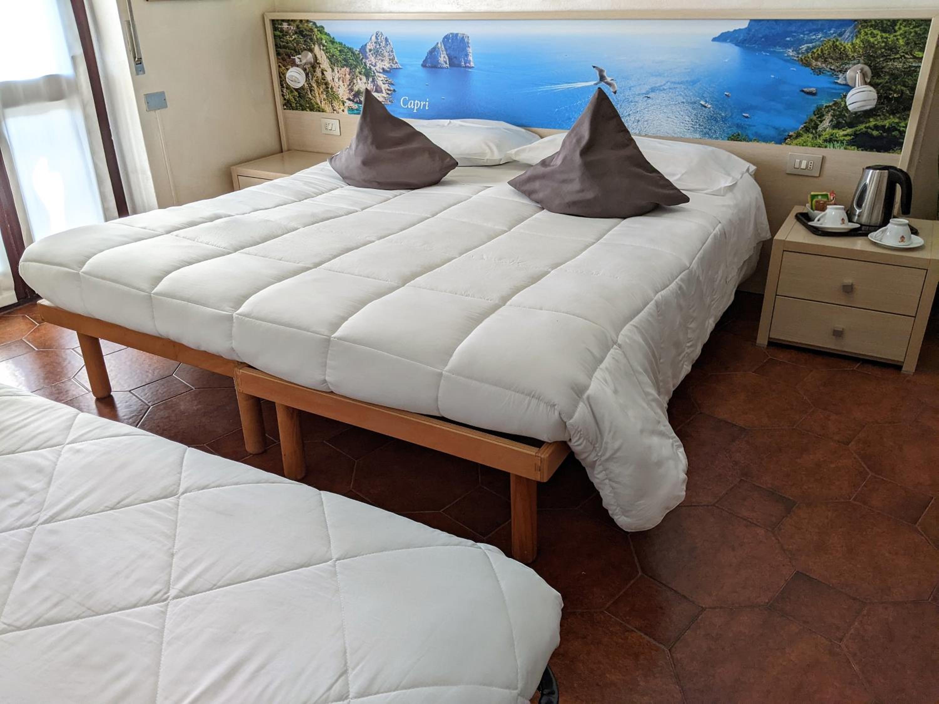 Single Room photo 3