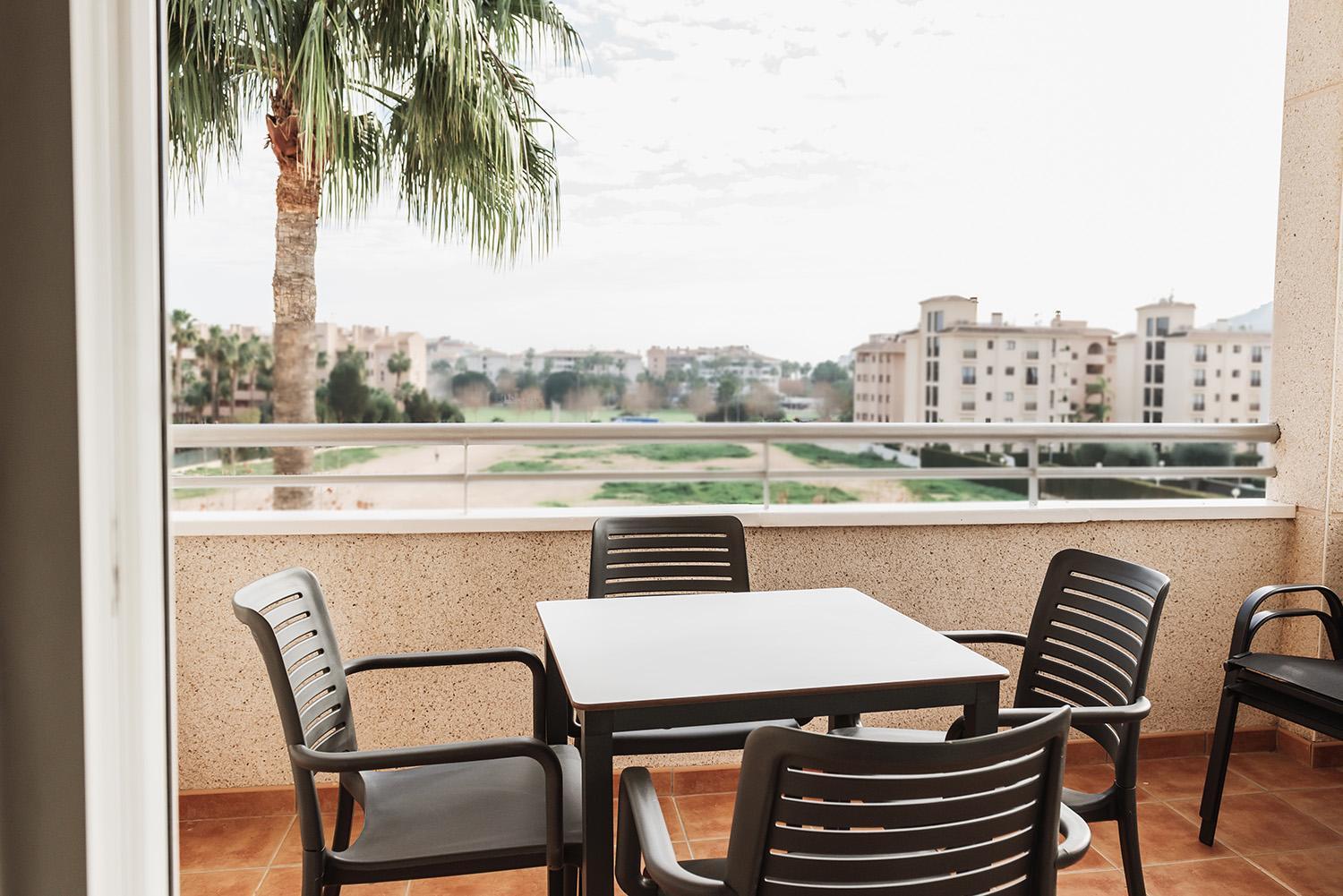 Estudio con terraza