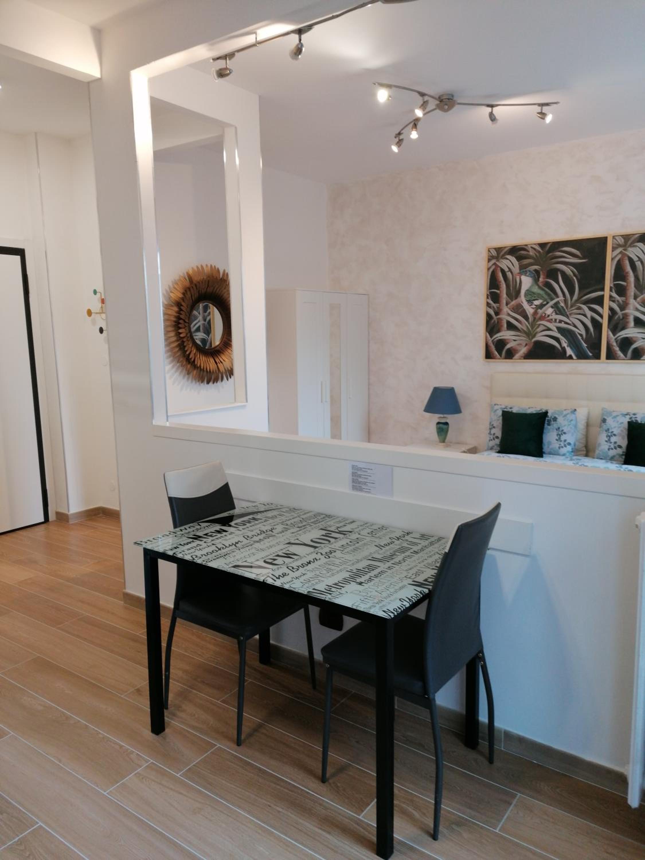One-Bedroom Apartment - Photo 29