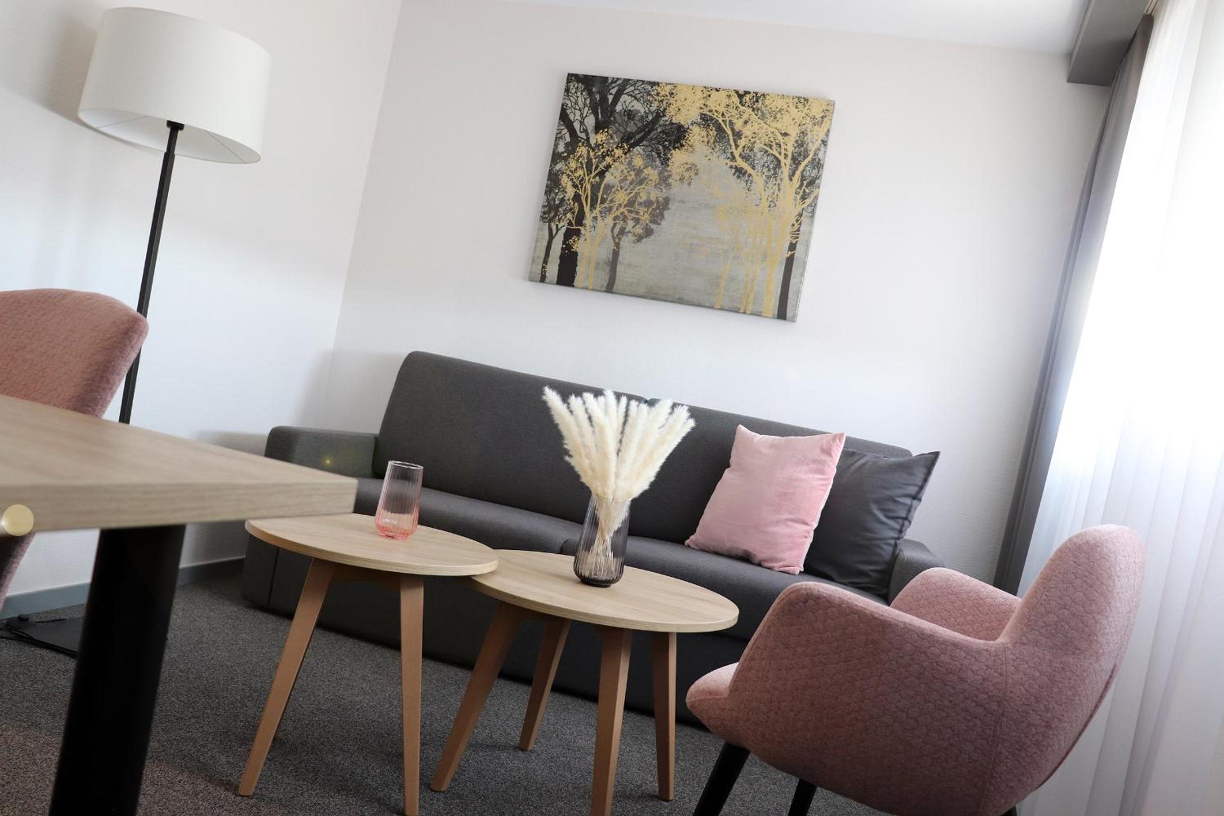 Budget Double Room - Photo 5