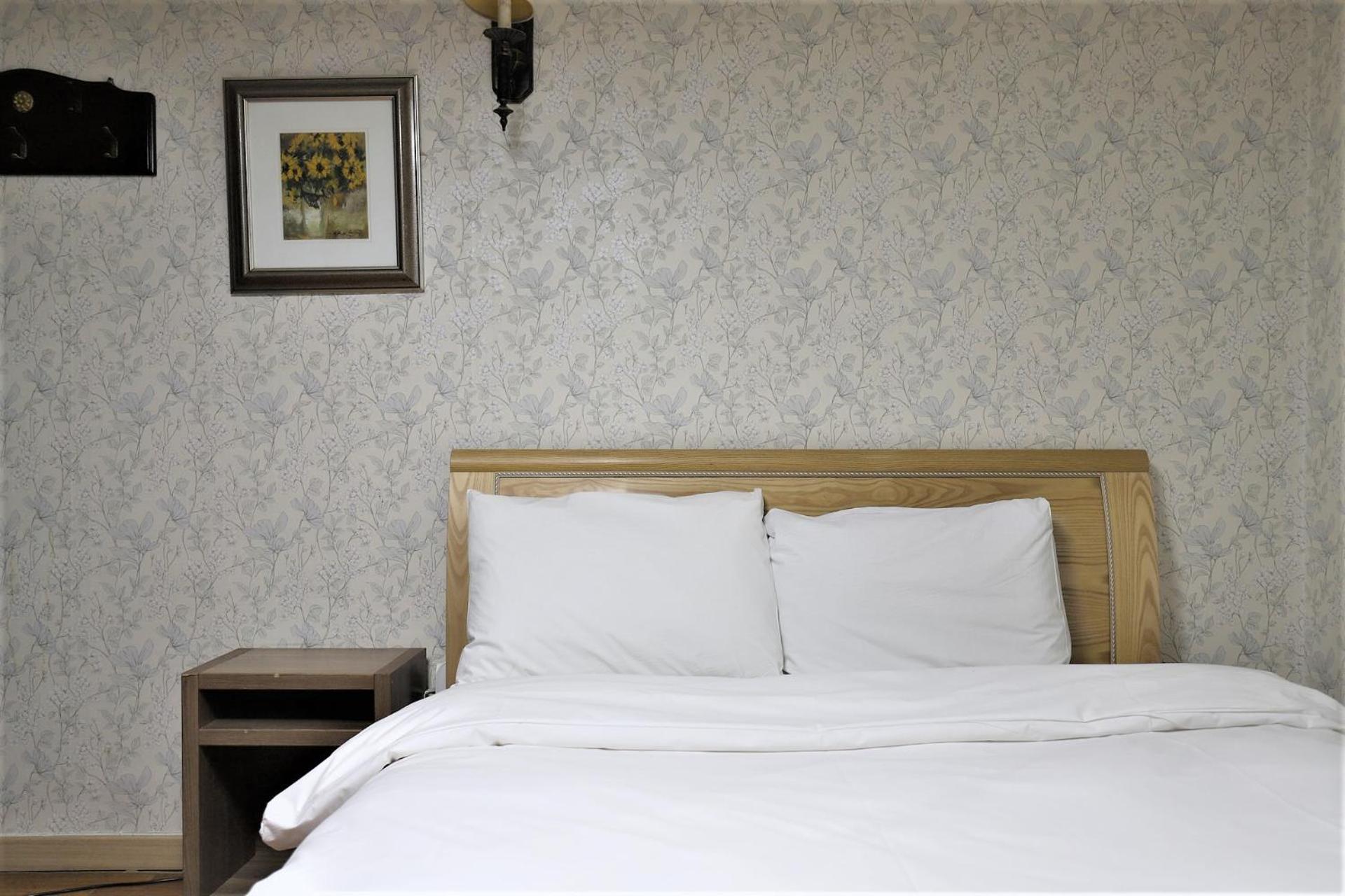 Standard Double Room photo 2