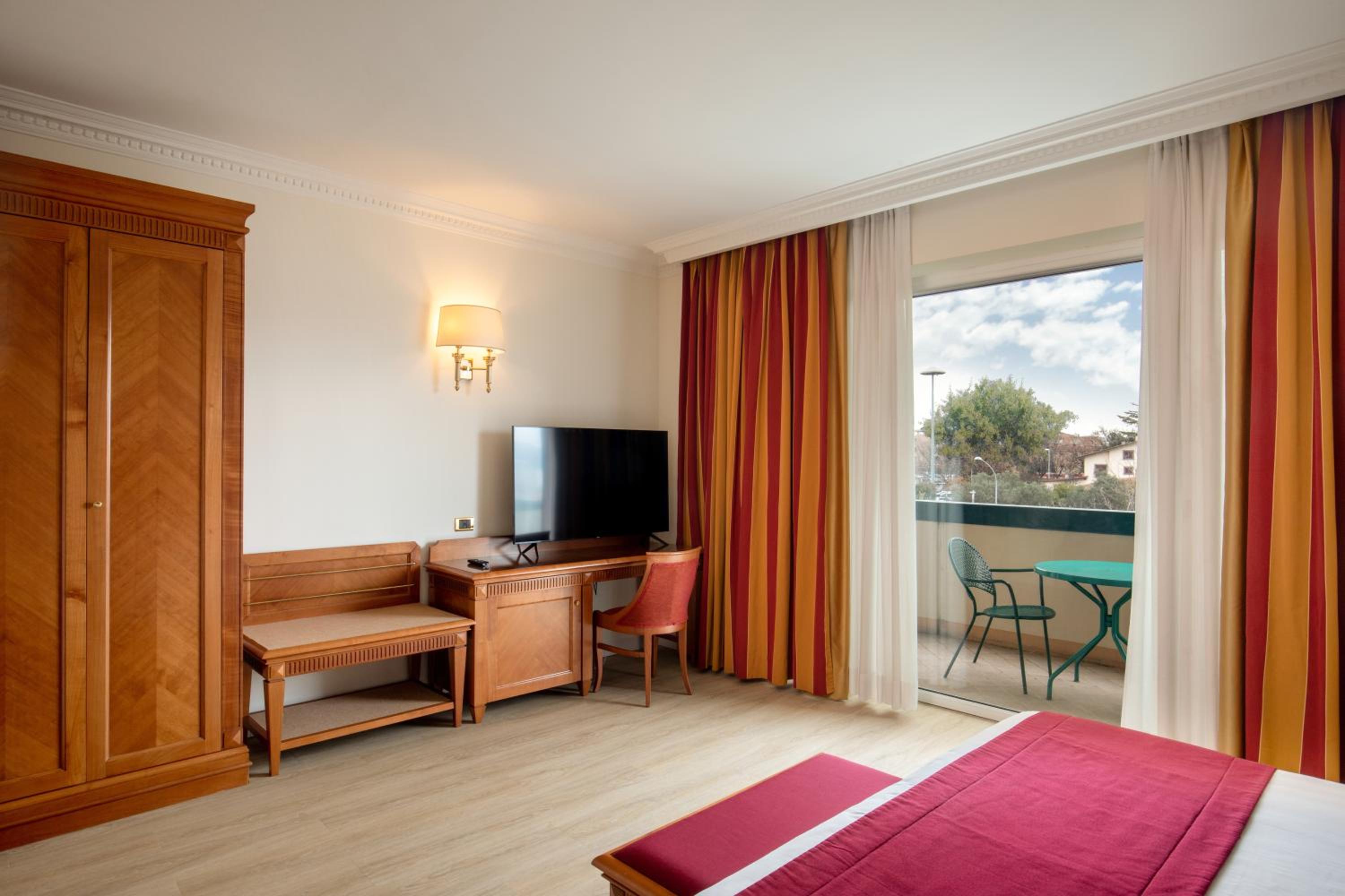 Two Room King Suite - Photo 4