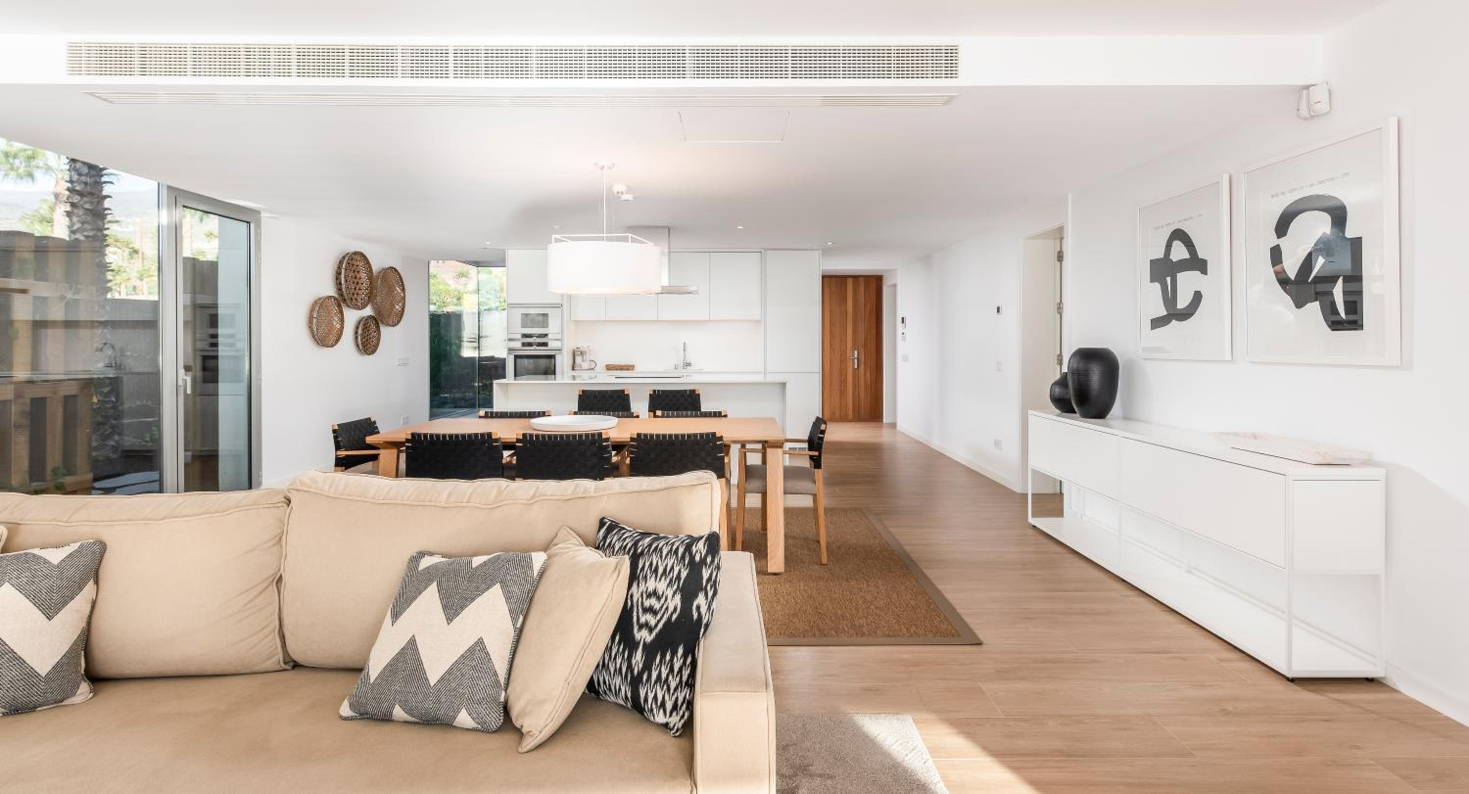 Three-Bedroom Villa with Sea Views and a private swimming pool