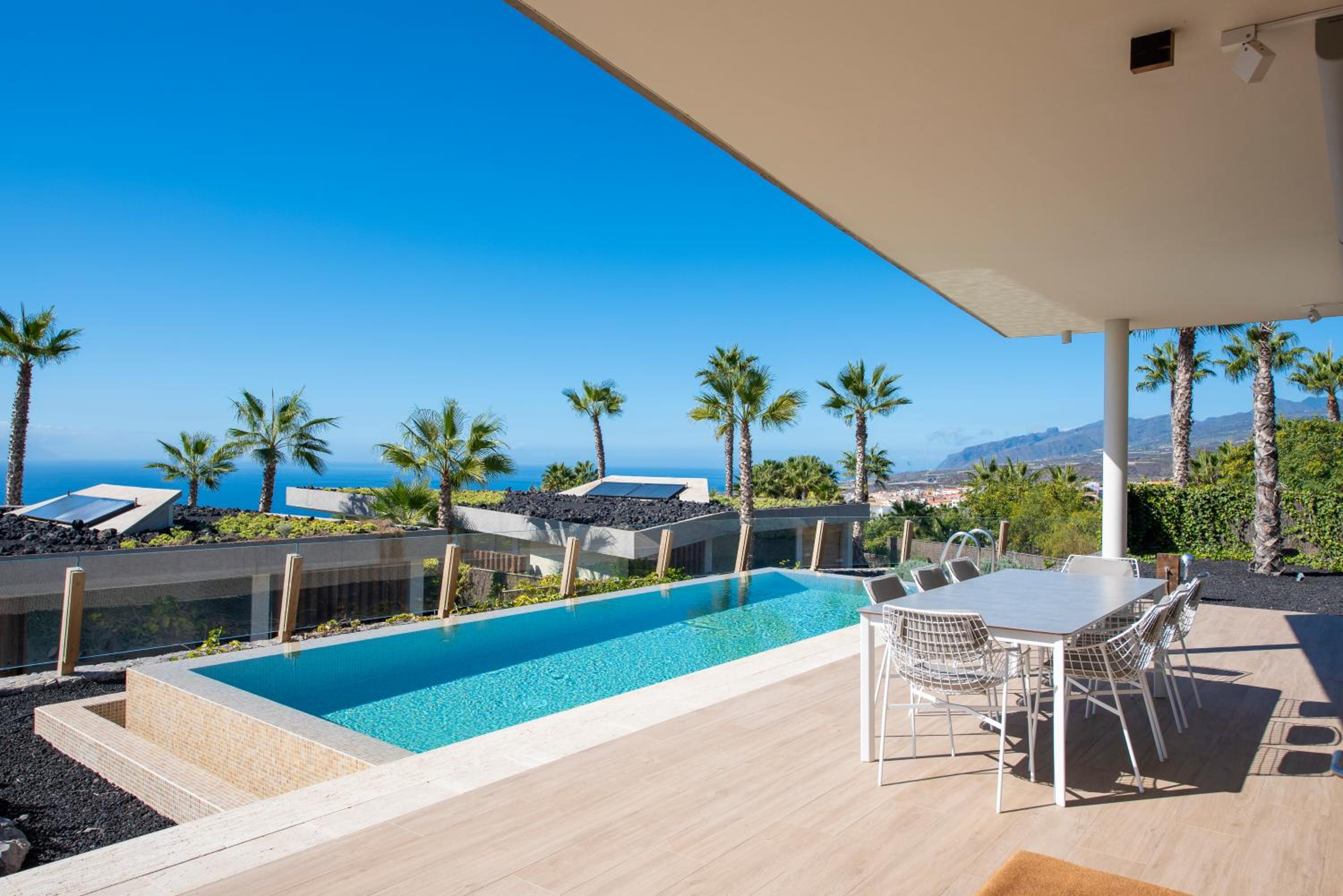Three-Bedroom Villa with Sea Views and a private swimming pool