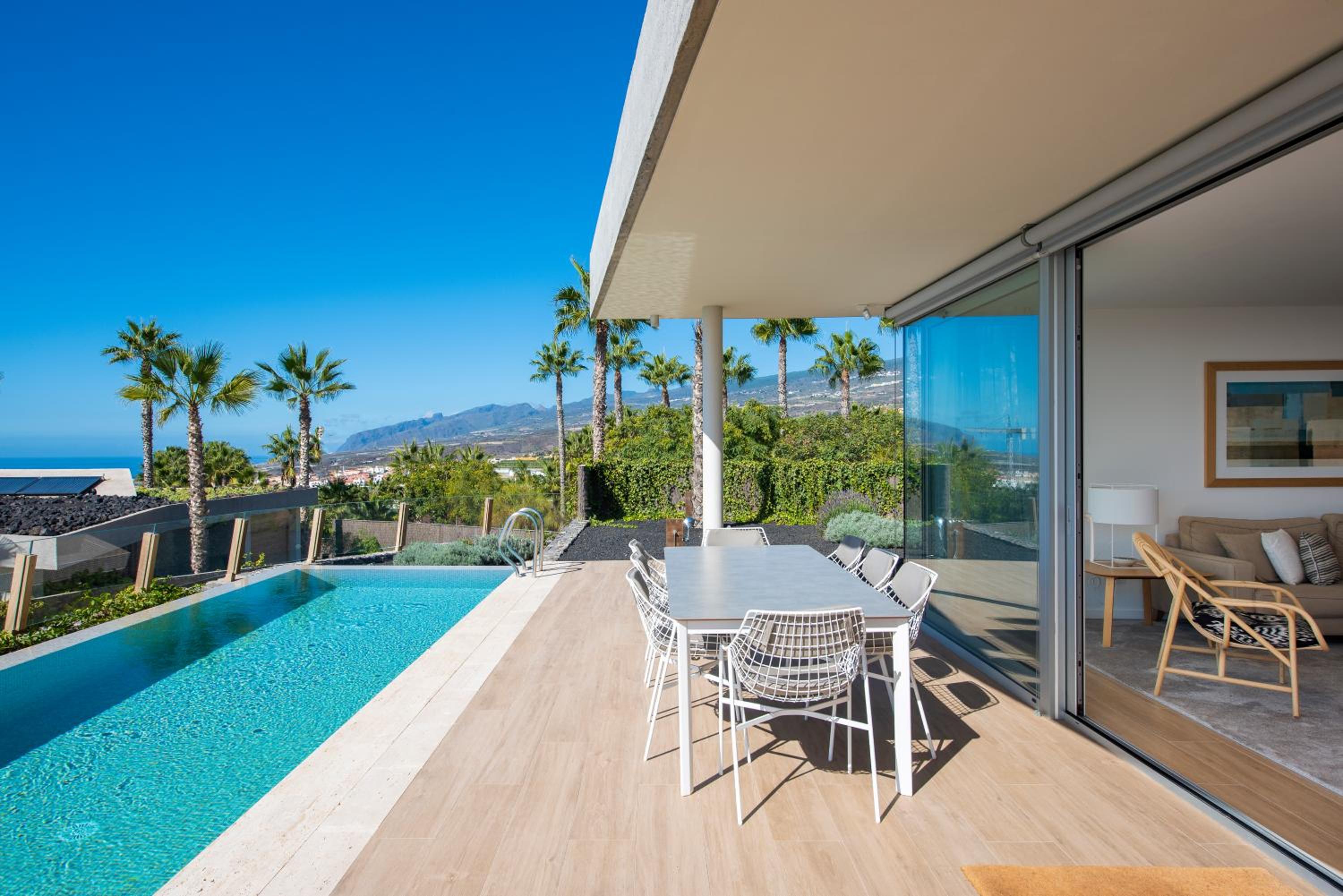 Three-Bedroom Villa with Sea Views and a private swimming pool