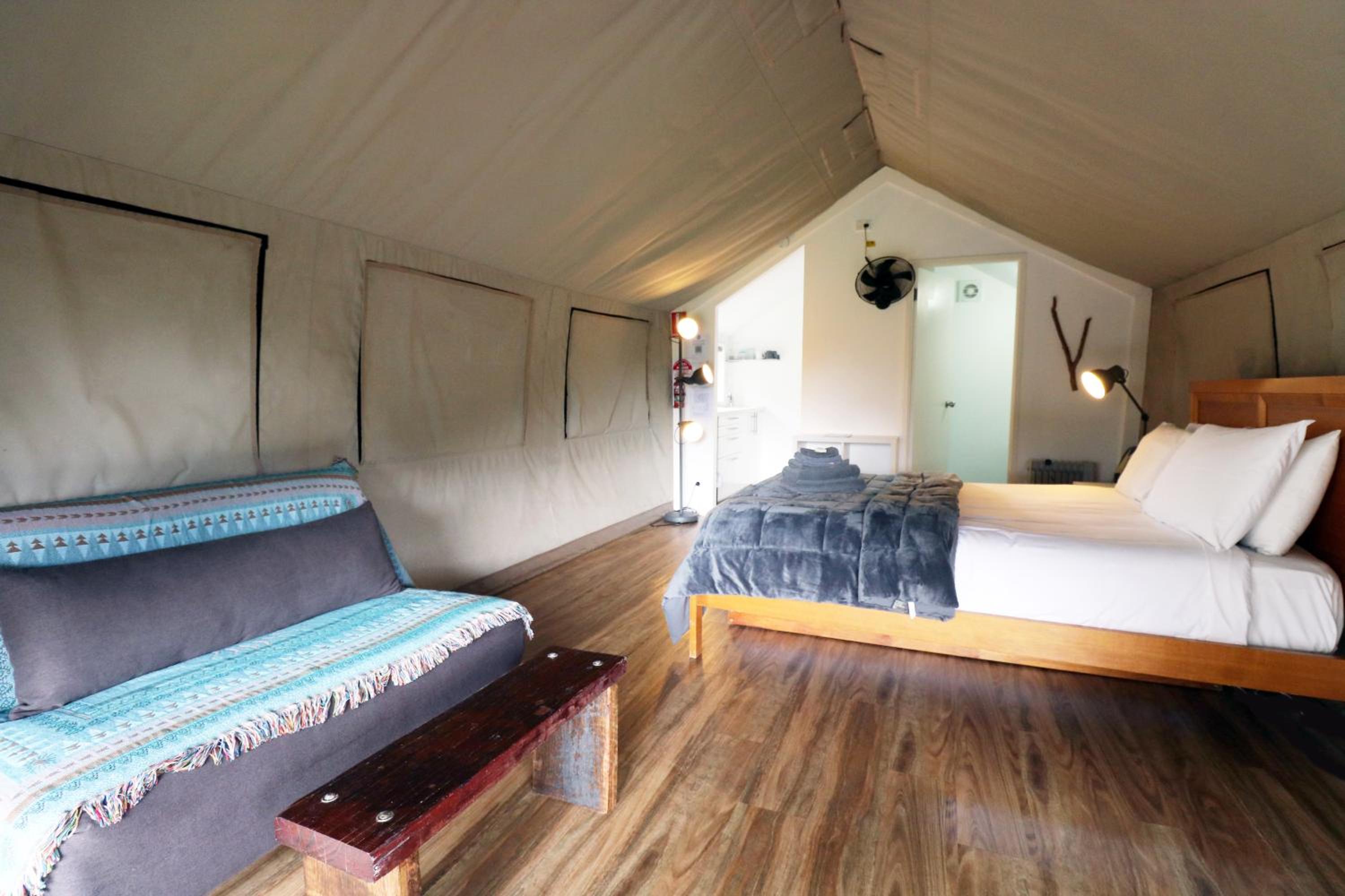 Glamping - Safari Tent photo 3