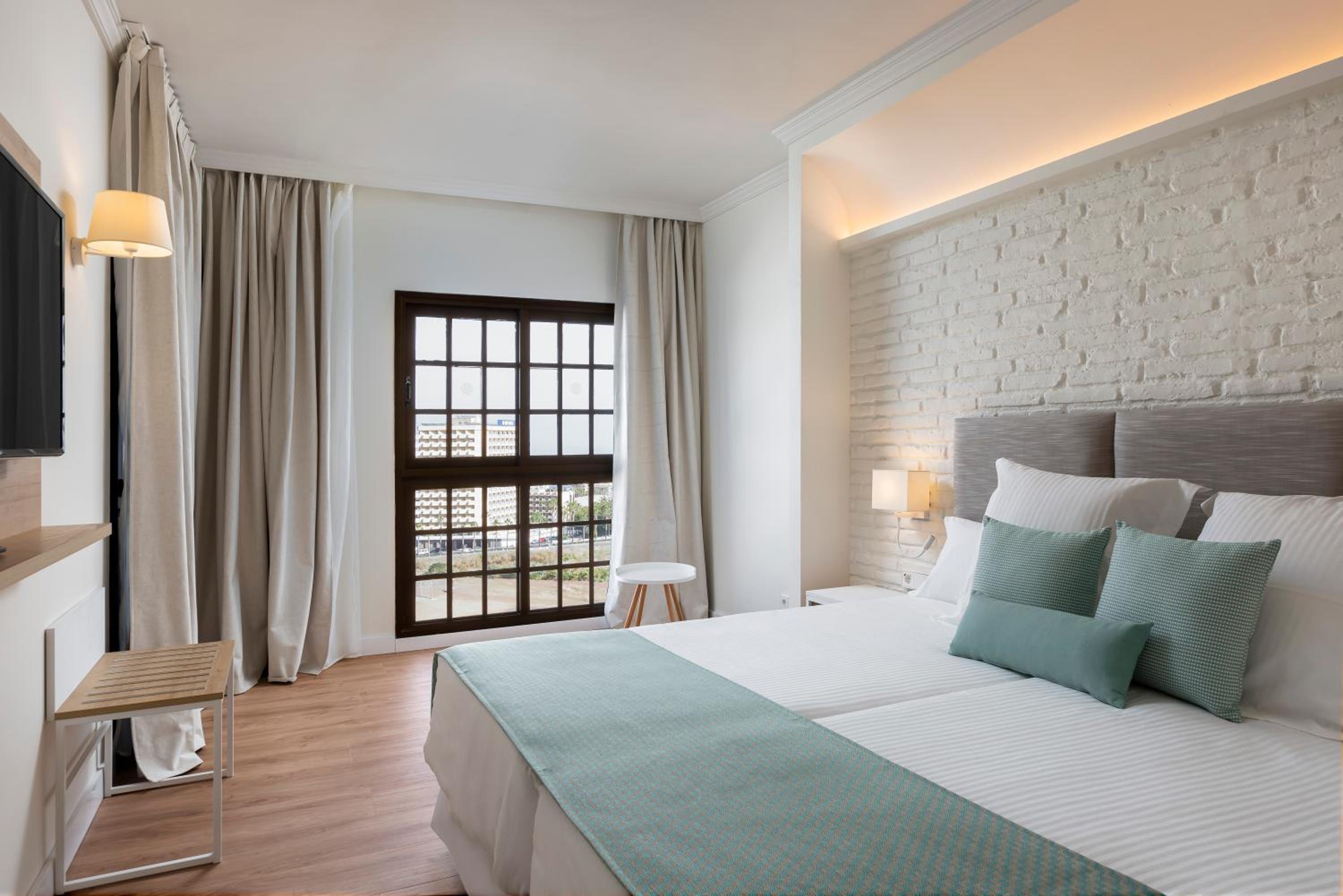 Suite con vista al mar (2 adultos)
