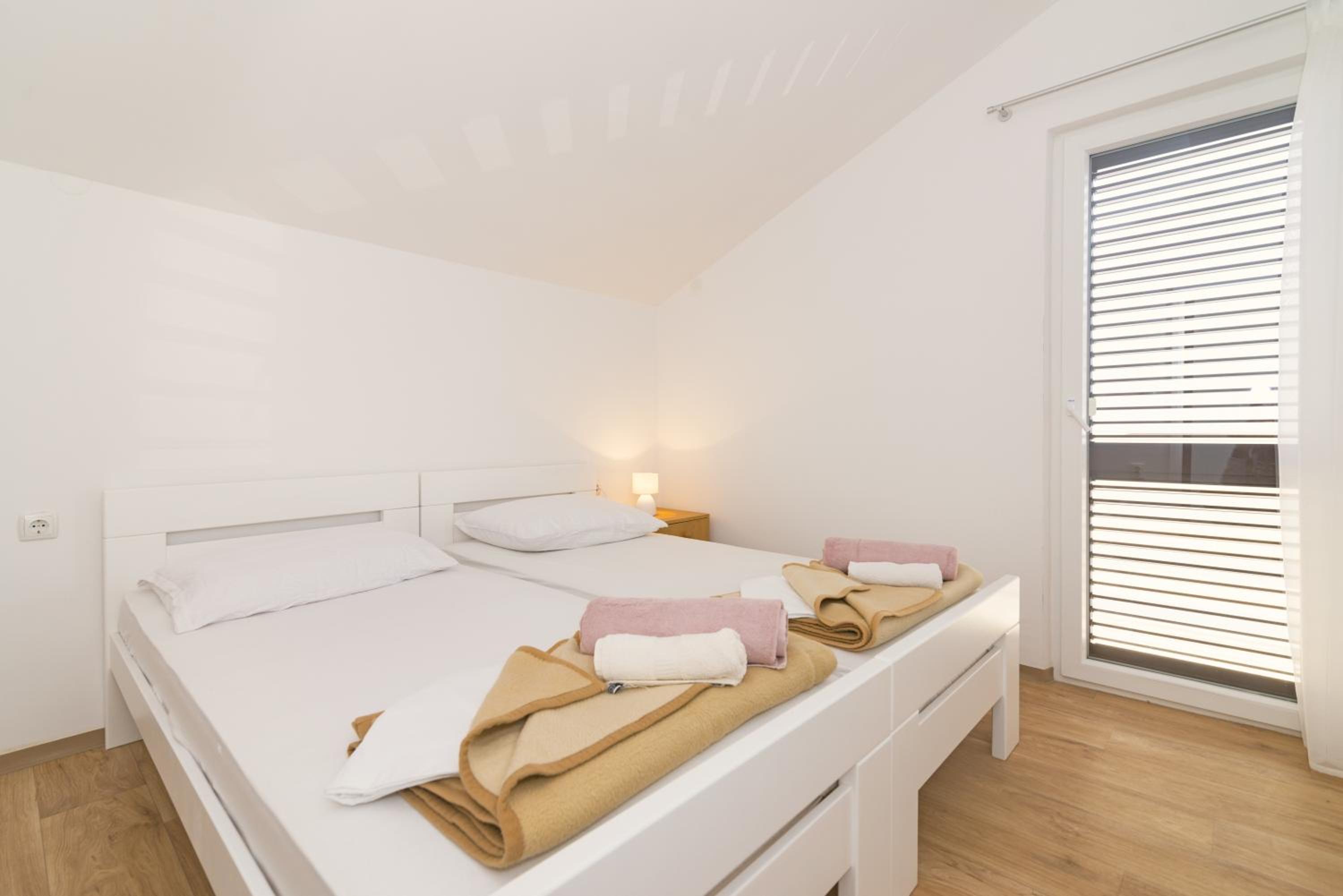 Apartment With Sea View 2