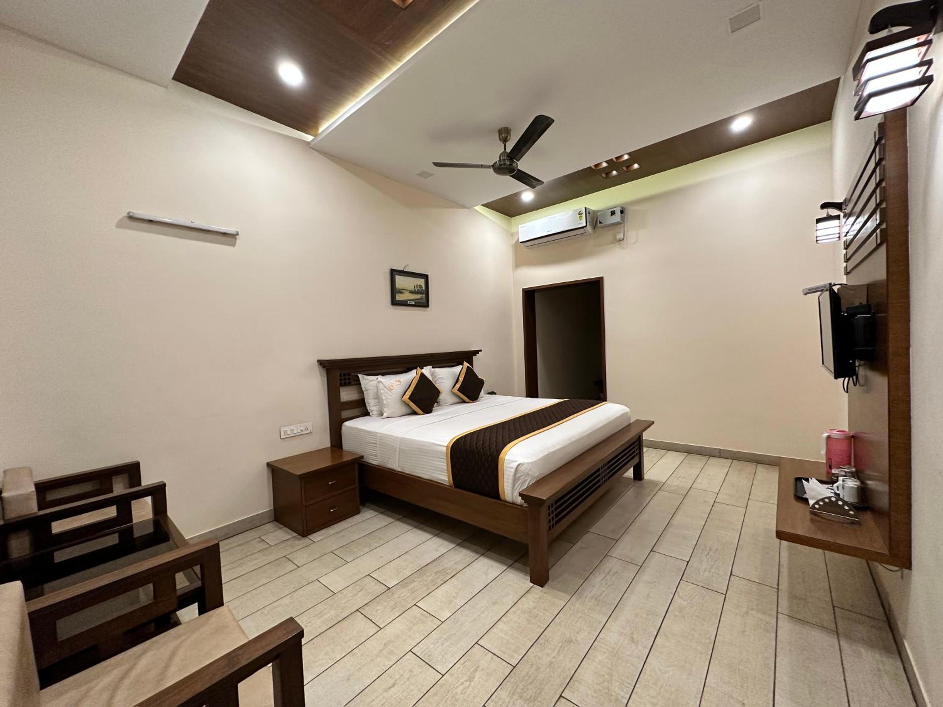 Deluxe Room - Photo 48