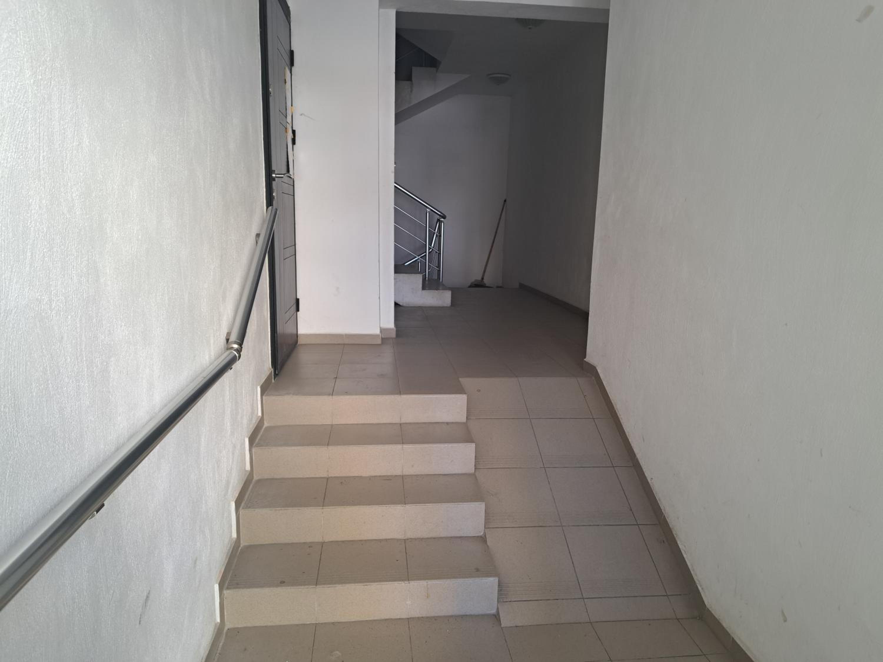 One-Bedroom Apartment - Photo 19