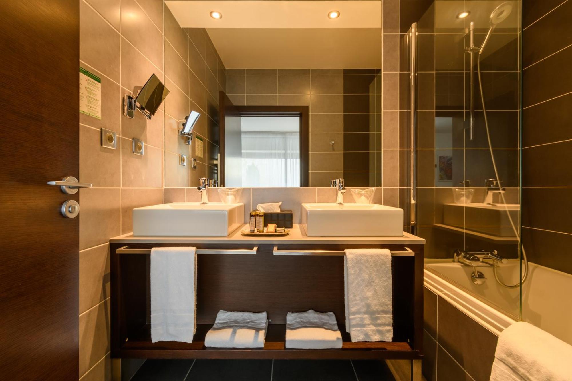 Junior Suite with Terrace photo 2