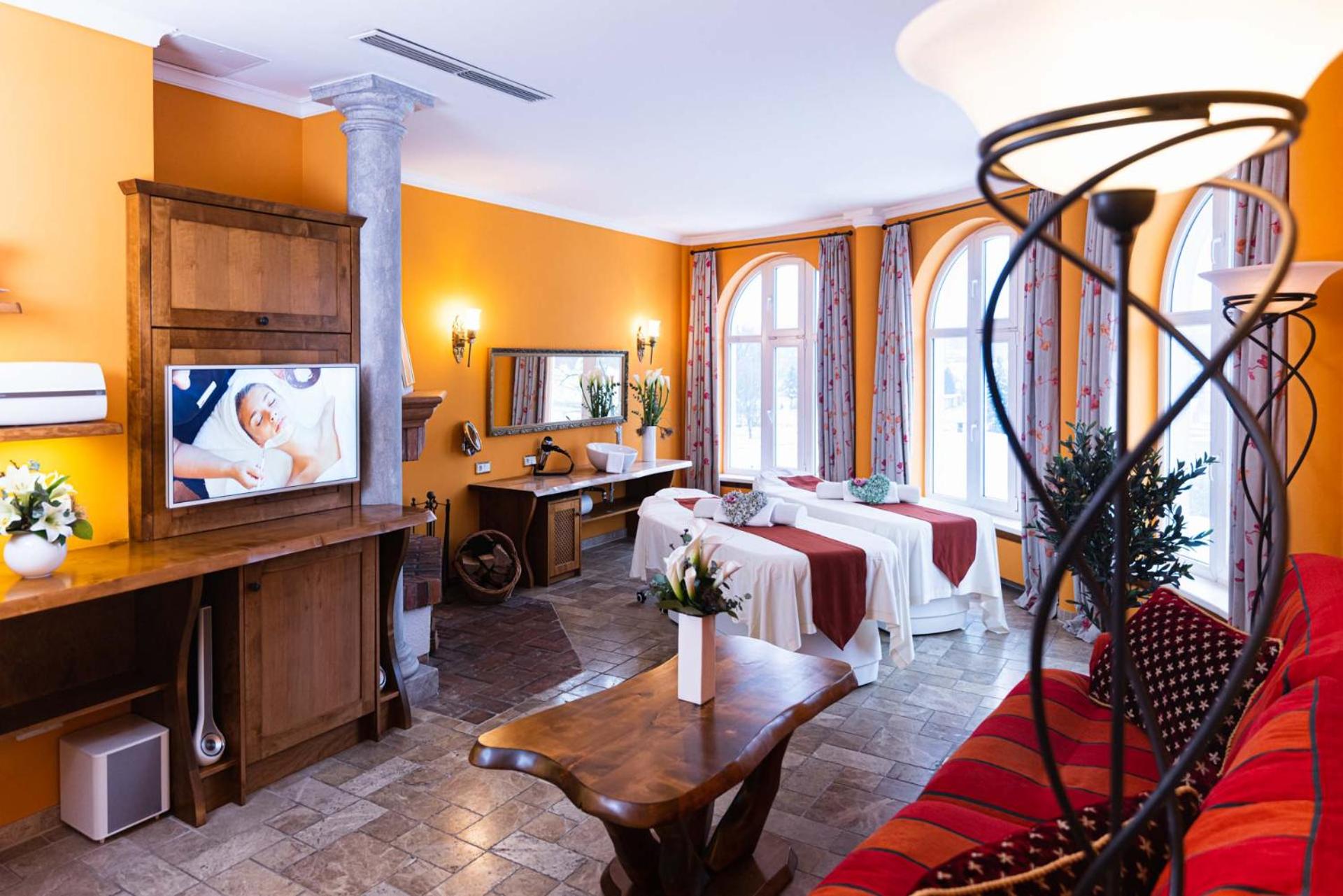 Suite with Sauna