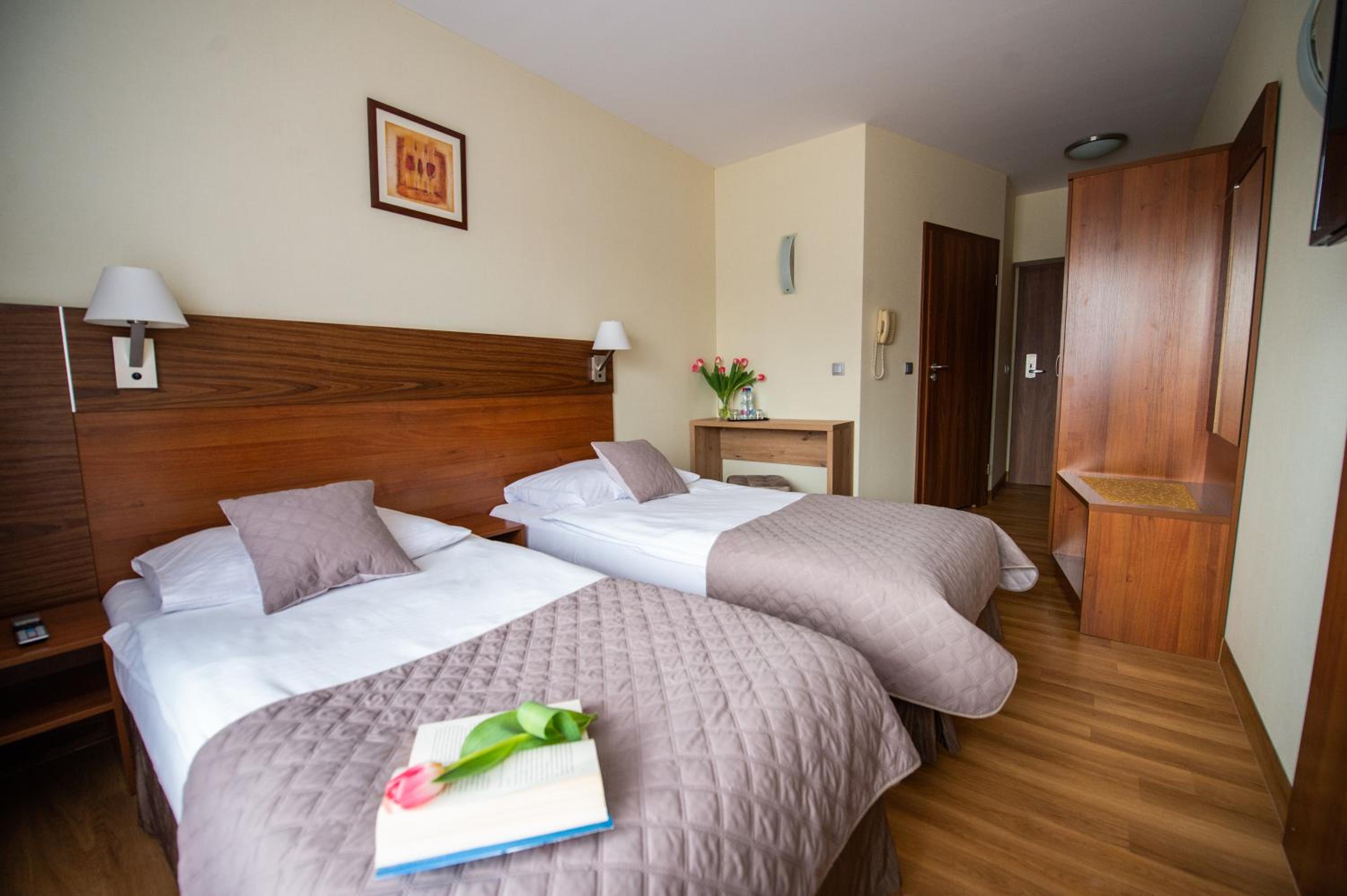 Double or Twin Room photo 3