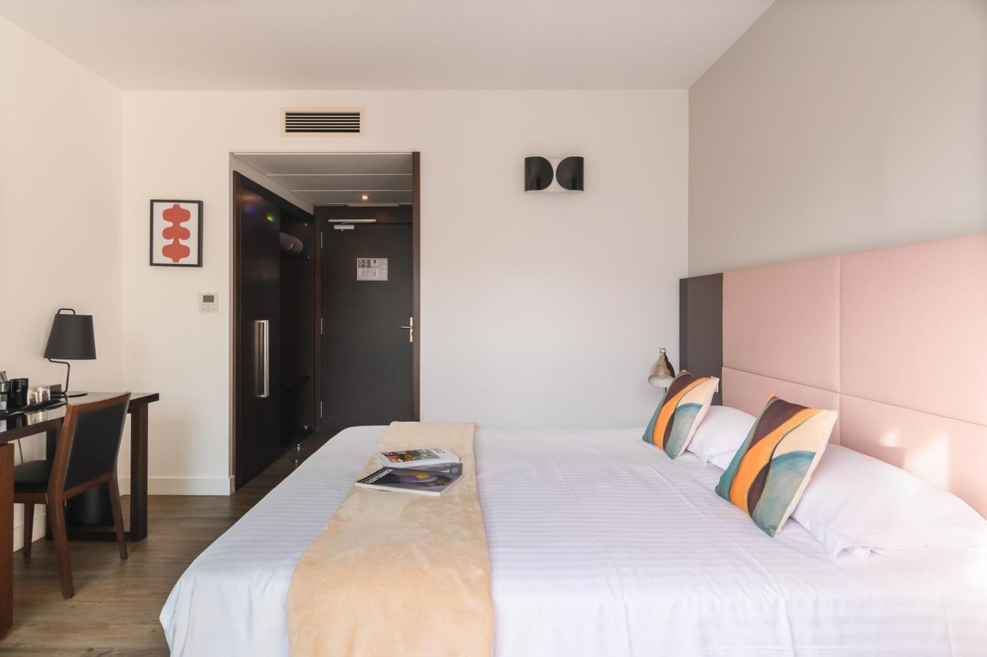 Double Room with Terrace - Photo 6